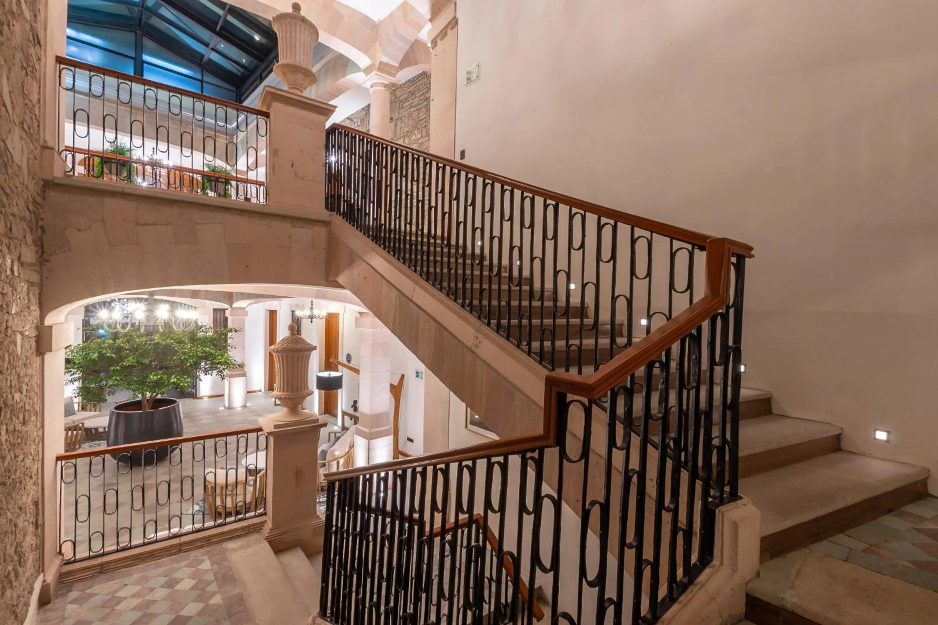 Inner courtyard view in Nueve 25 Hotel Boutique