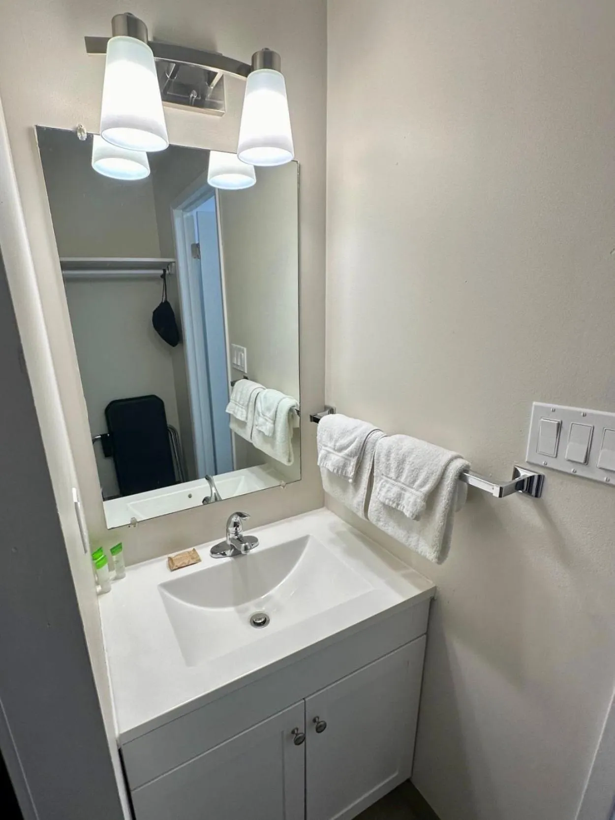 Bathroom in Anavada Inn & Suites - Grande Prairie