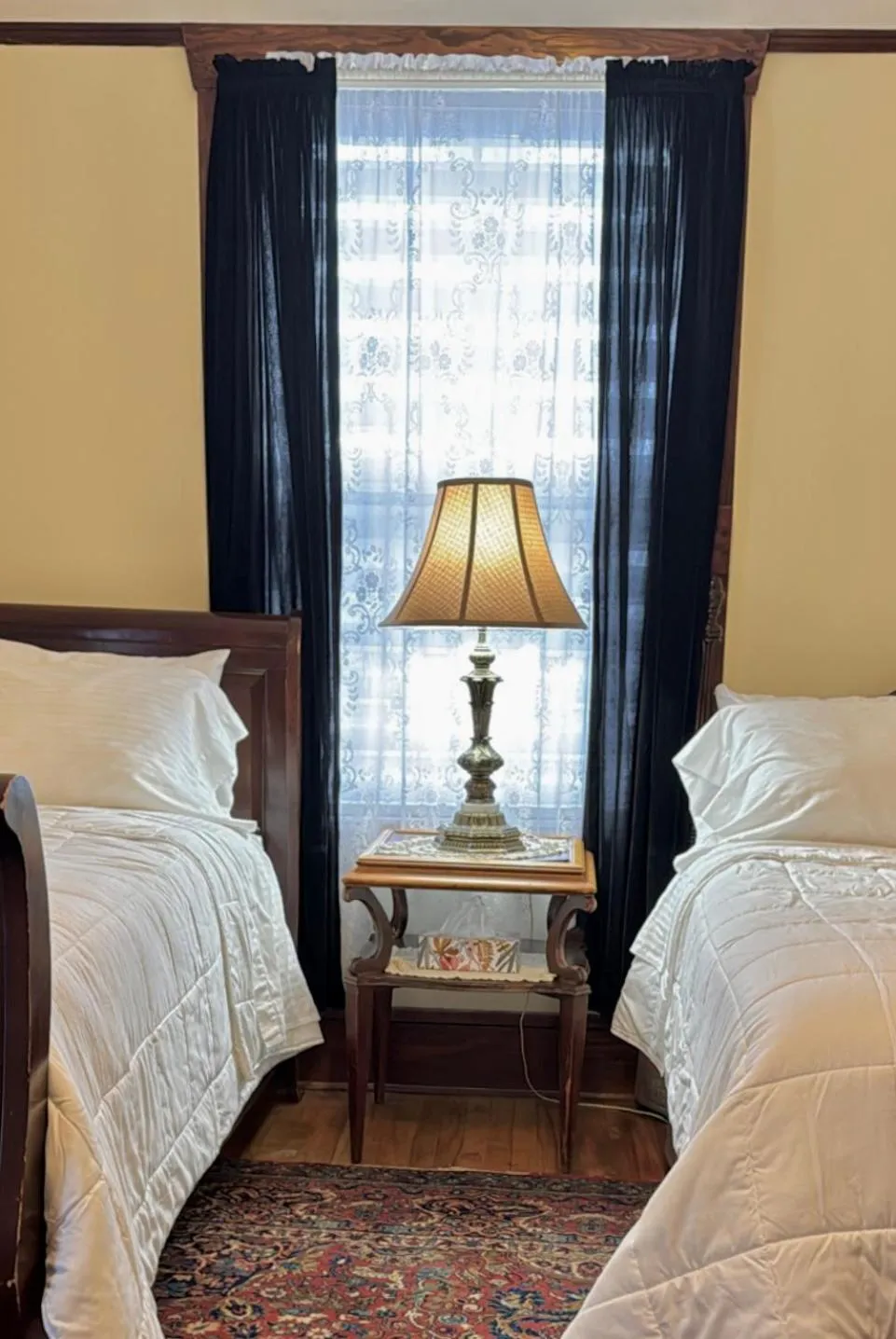 Bedroom, Bed in Royal Hotel Sydney