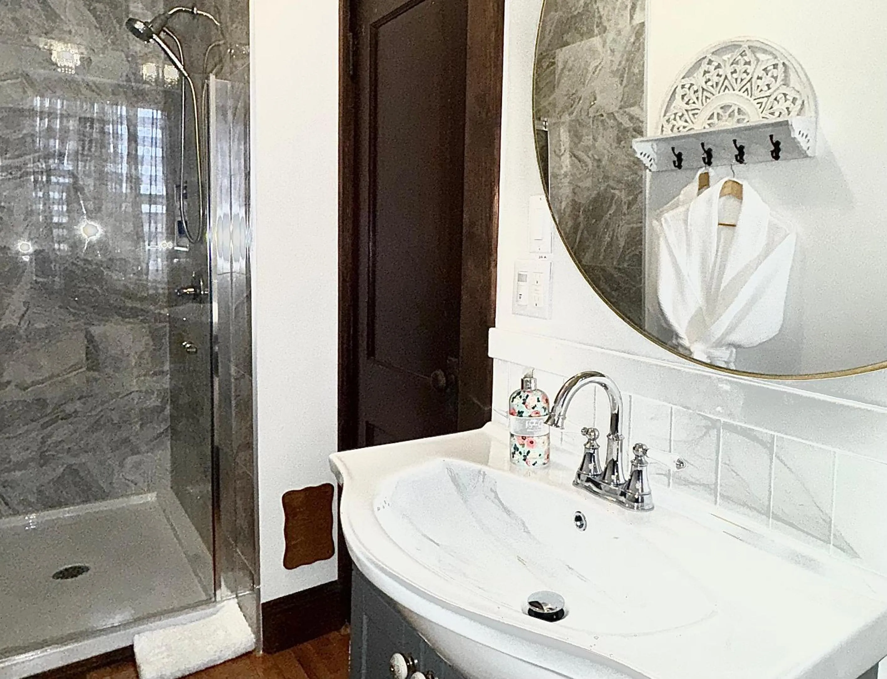 Bathroom in Royal Hotel Sydney