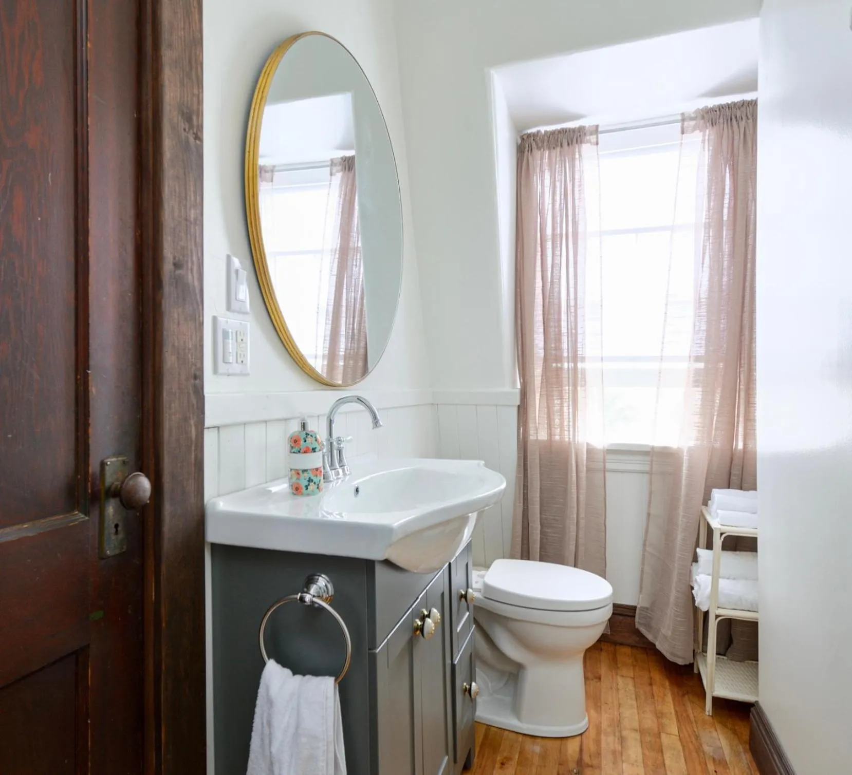 Bathroom in Royal Hotel Sydney