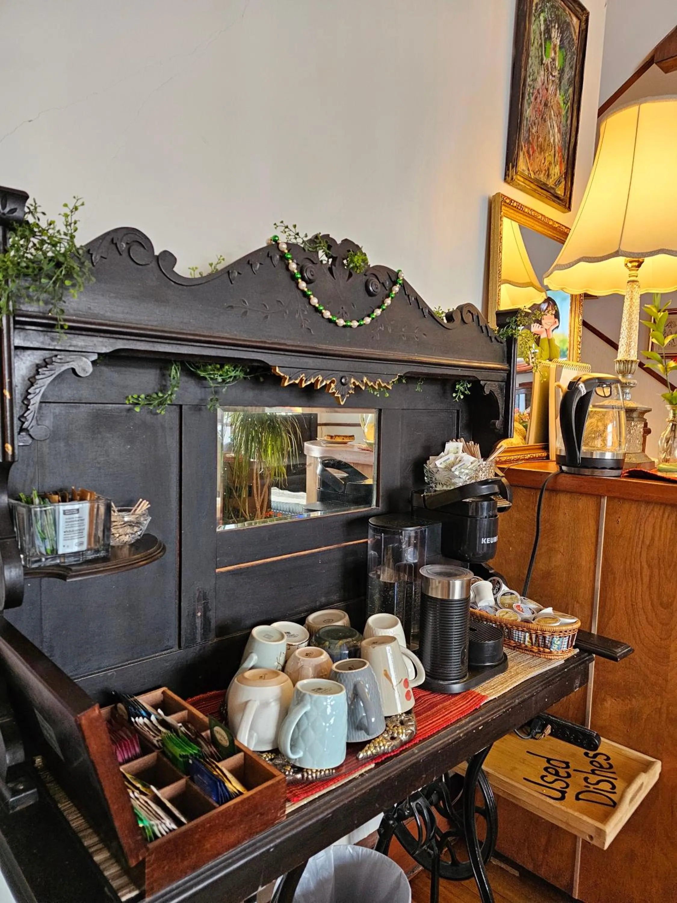 Coffee/tea facilities in Royal Hotel Sydney