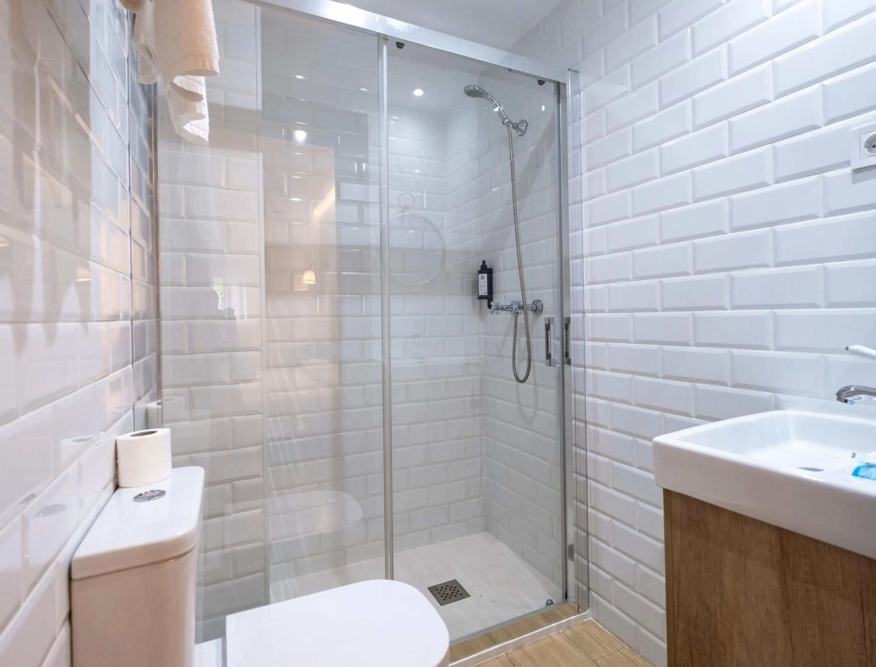 Shower in El Nogal Home