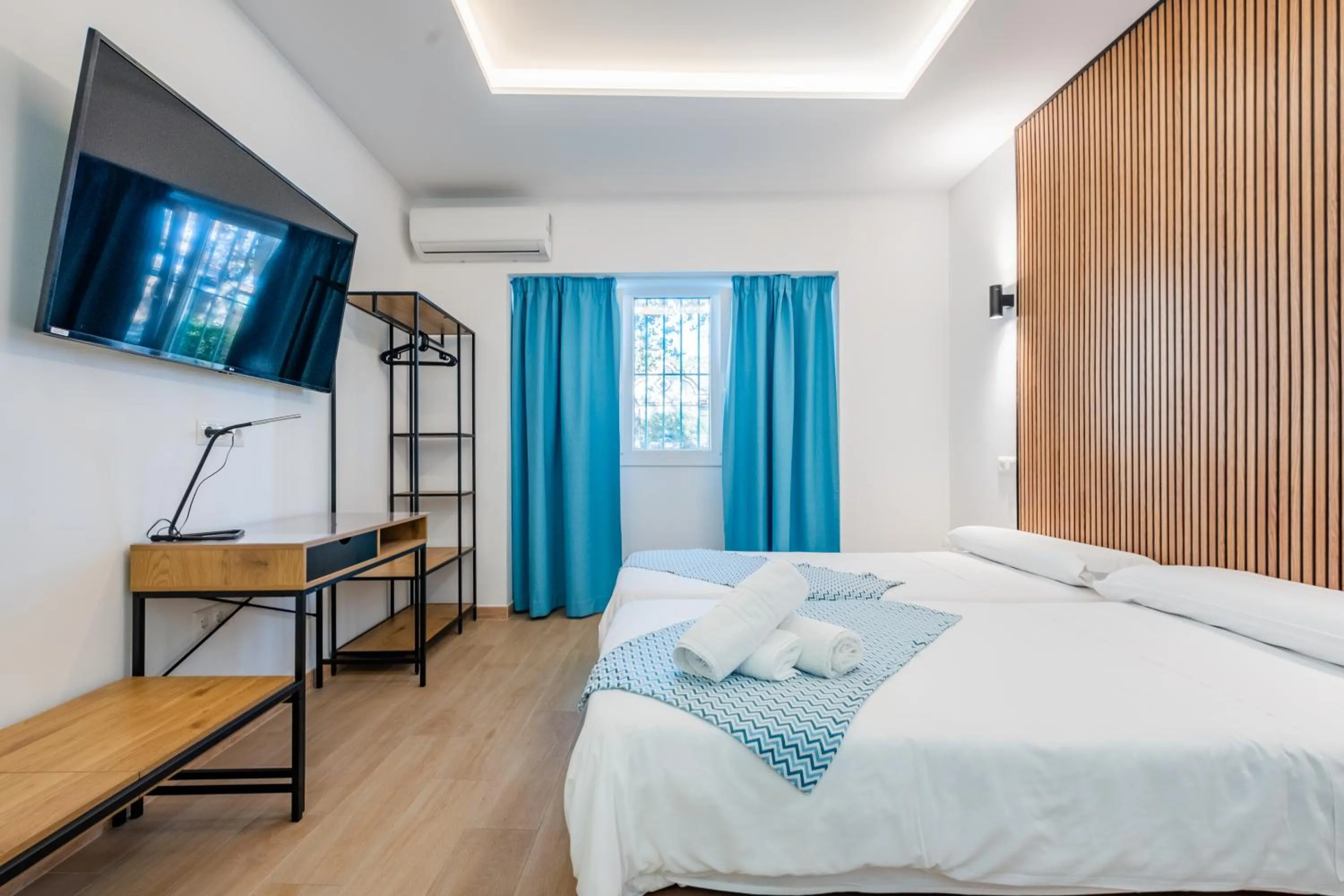 Photo of the whole room, Bed in El Nogal Home