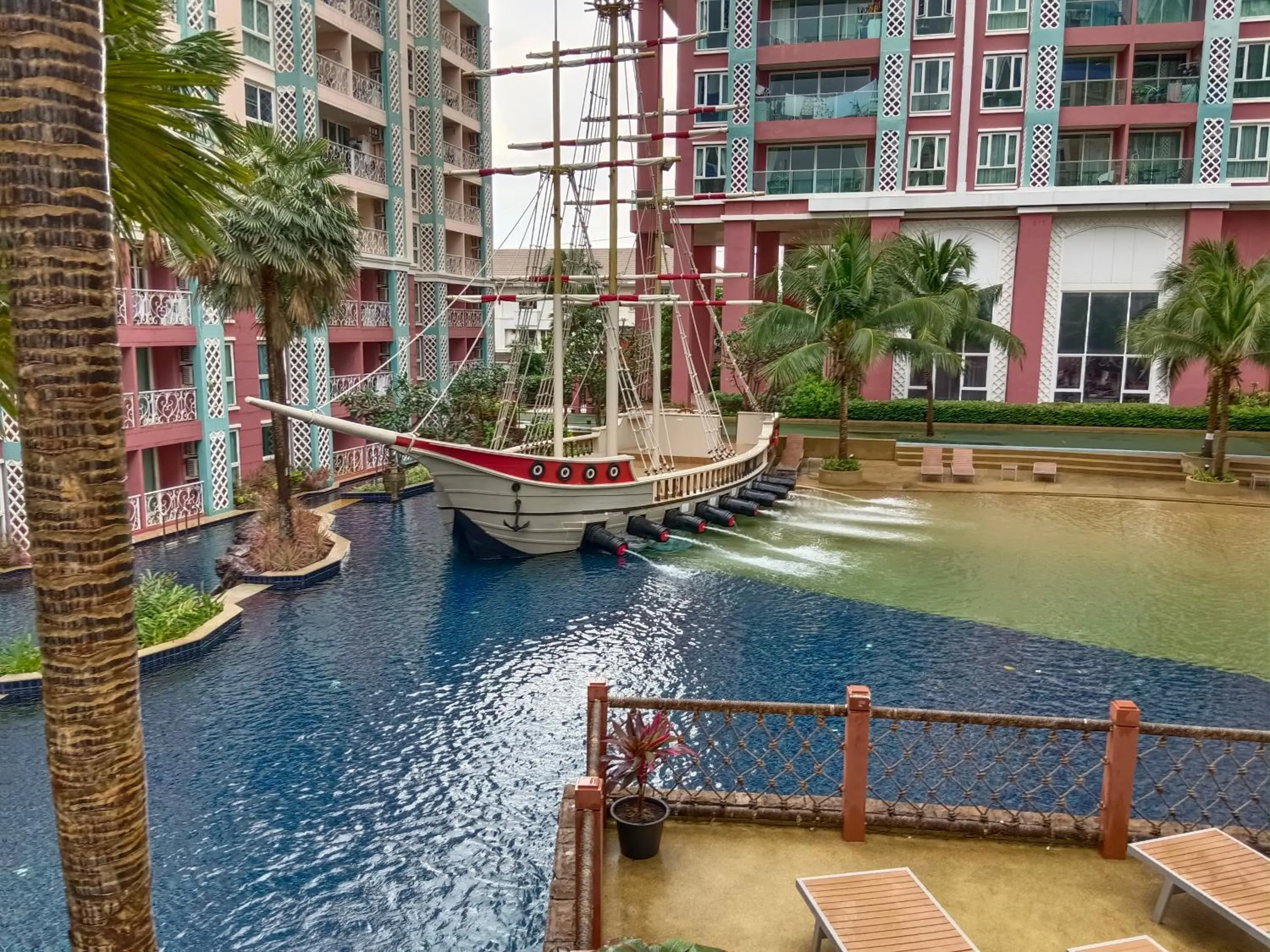 Property building in Grande Caribbean Condo Resort Pattaya