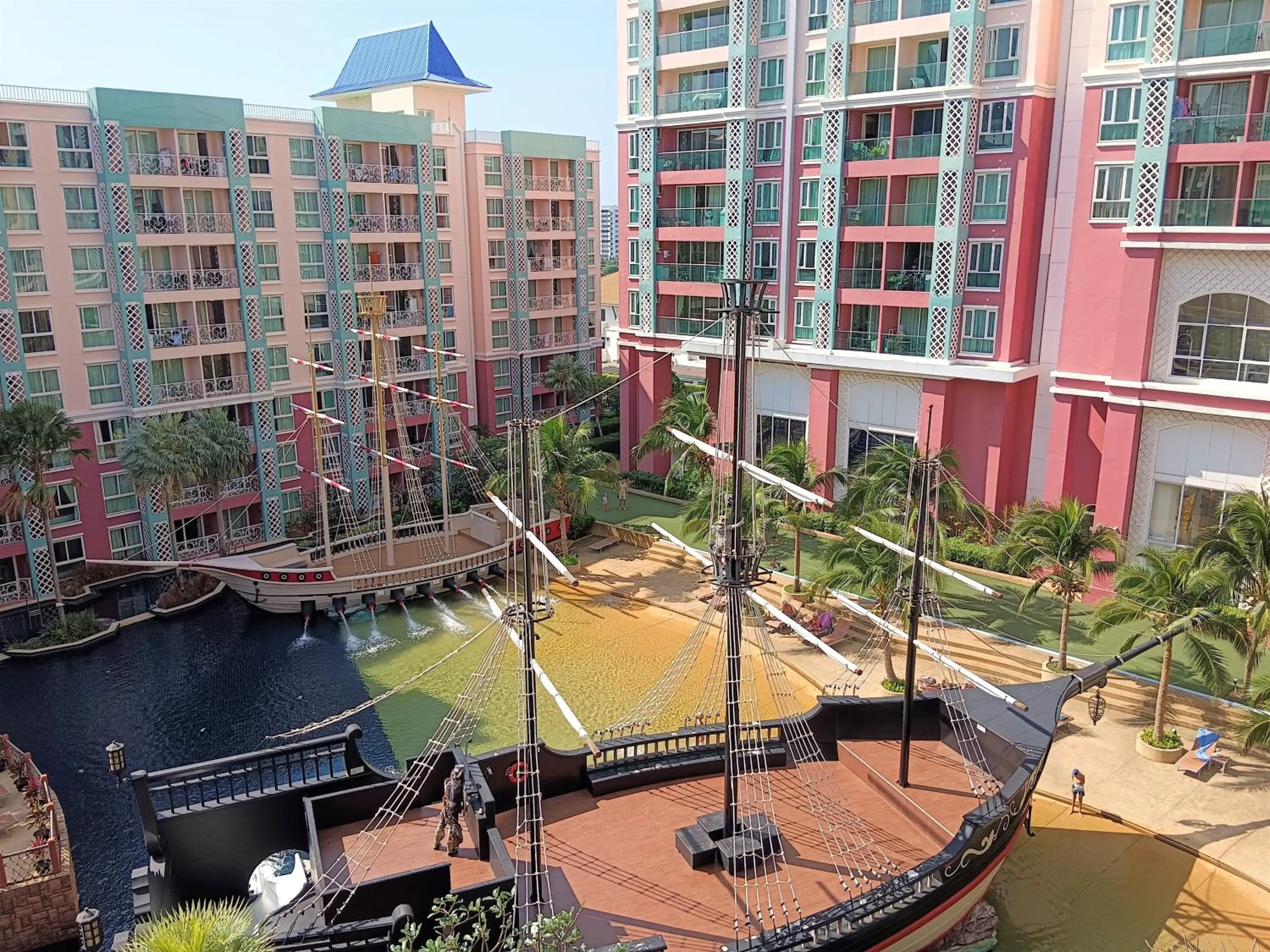 Property building in Grande Caribbean Condo Resort Pattaya