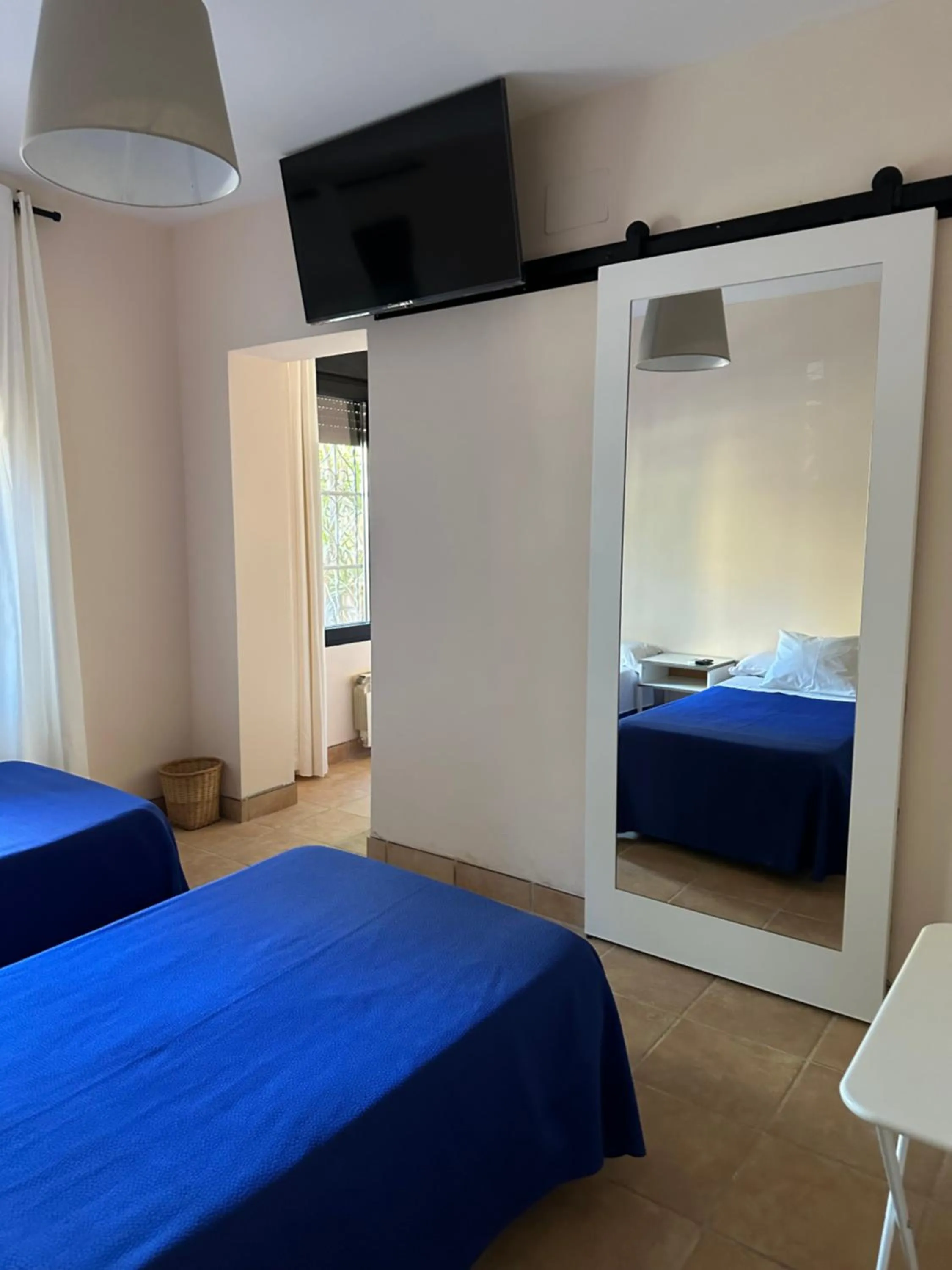 Bed in Hostal Moscatel