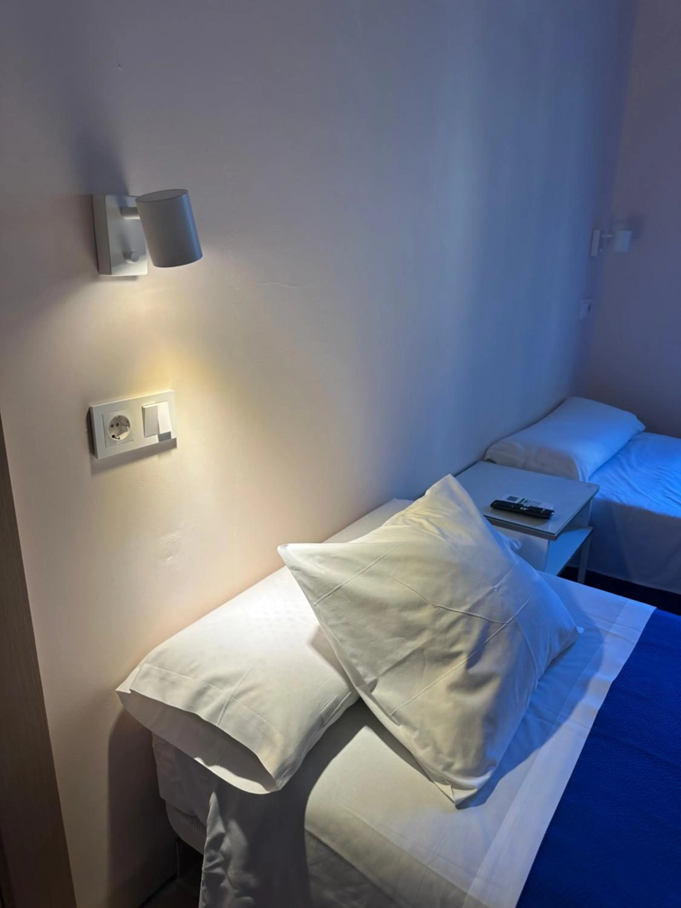 Bed in Hostal Moscatel