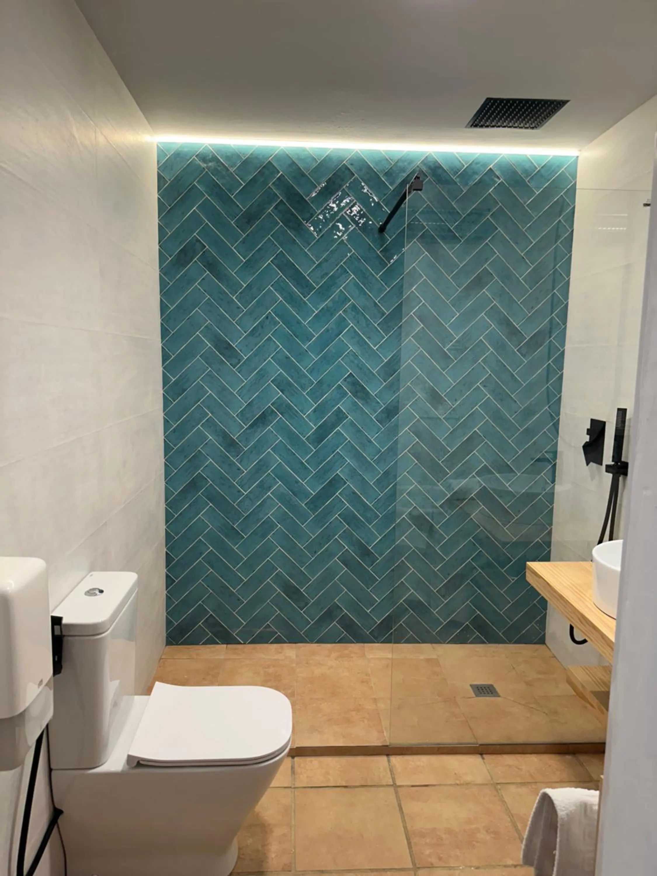 Bathroom in Hostal Moscatel