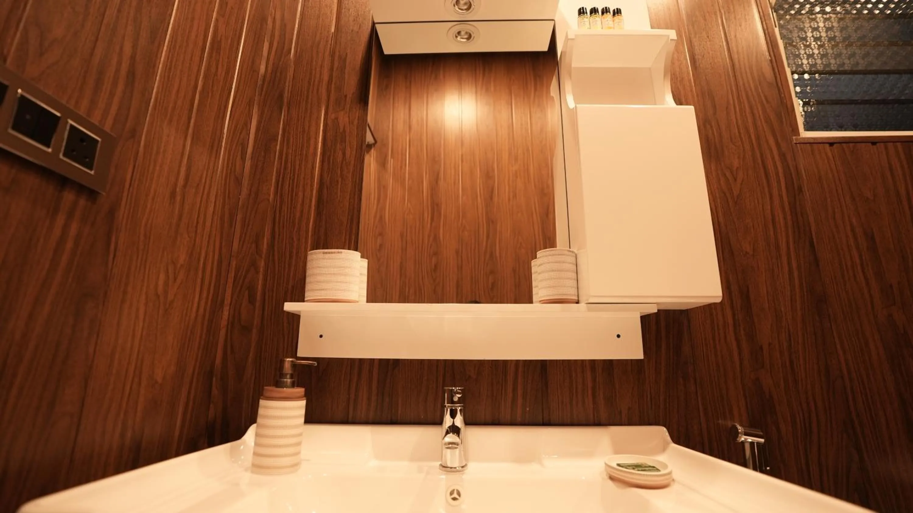 Bathroom in Prive by Whiteflower