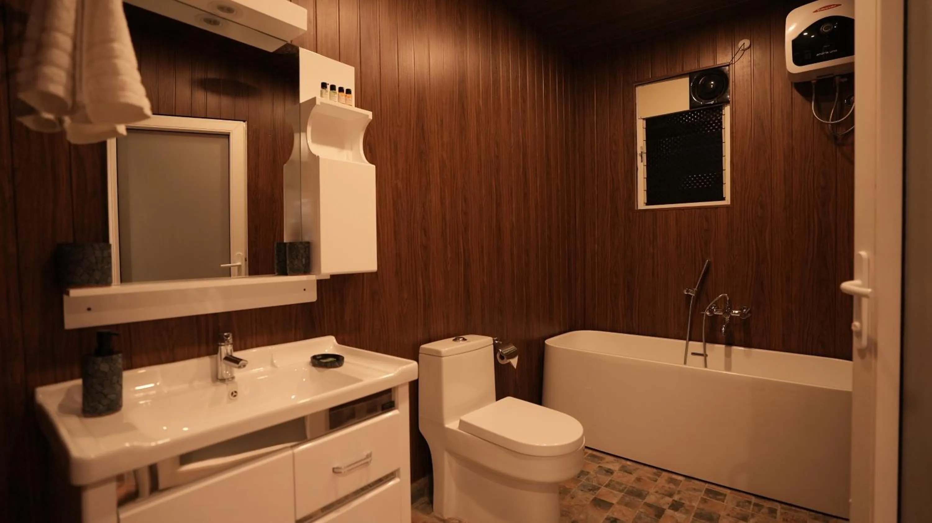 Shower in Prive by Whiteflower