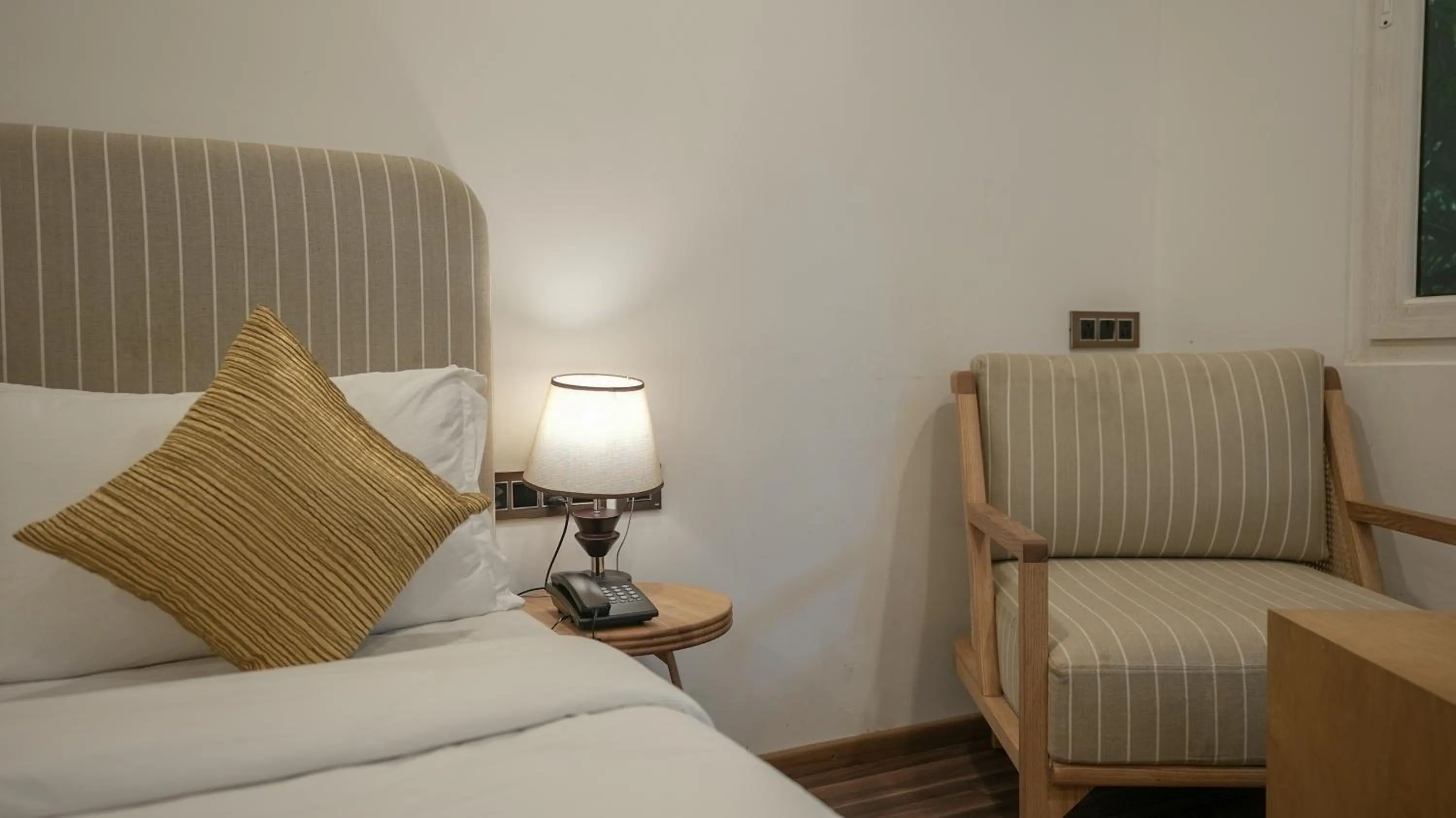 Bed in Prive by Whiteflower