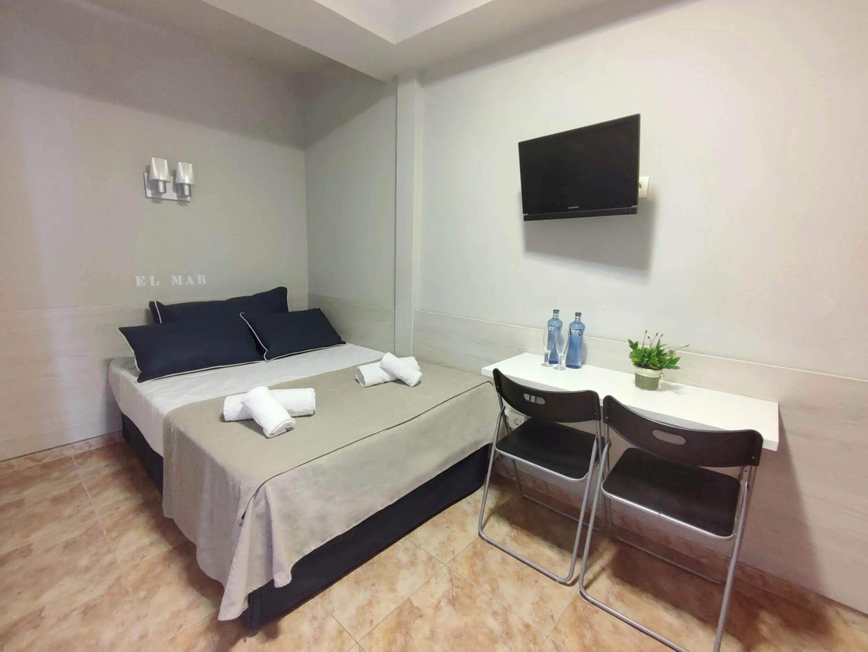 Bedroom, Bed in Rosamar Maritim 4*