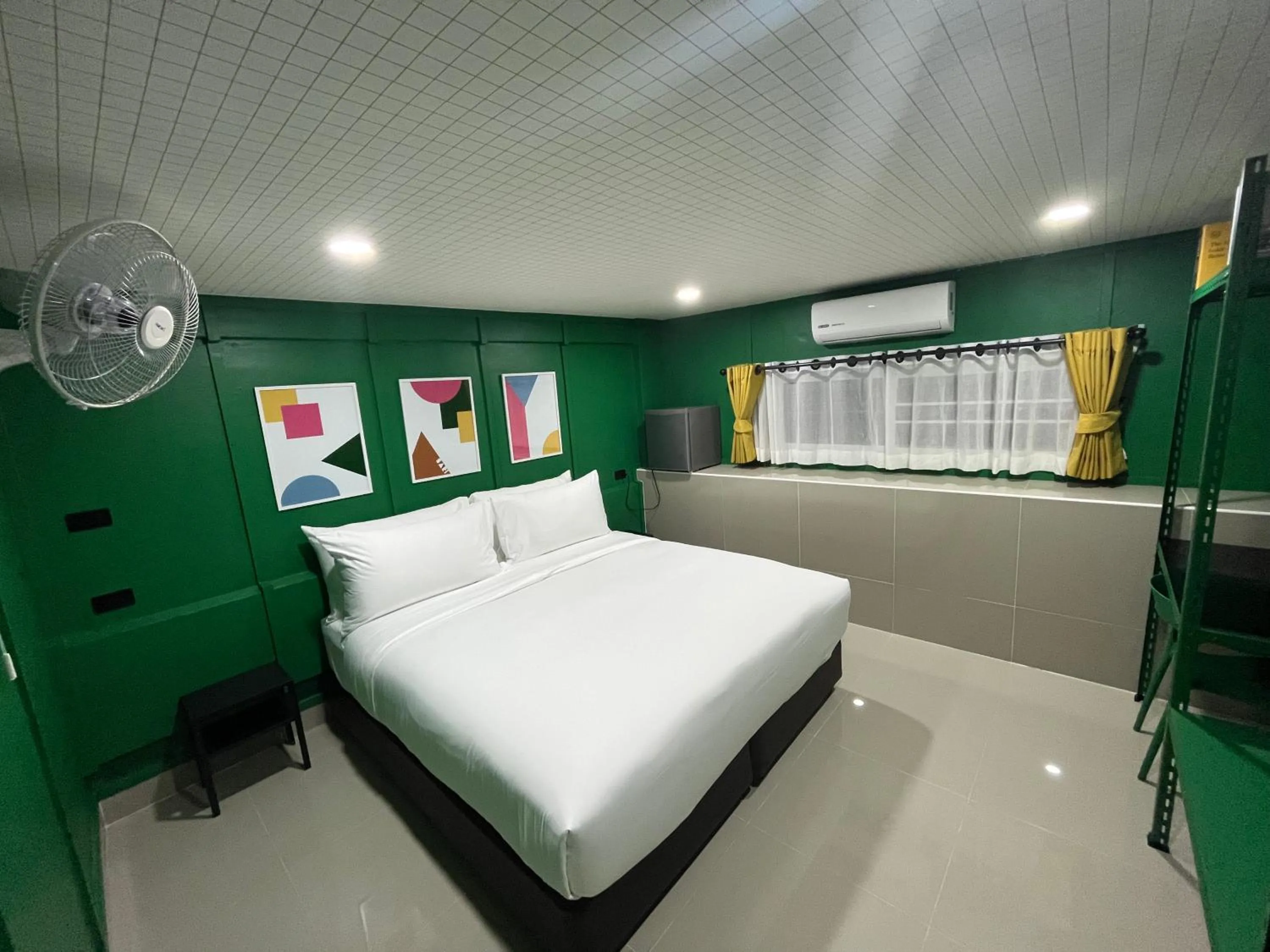 Bed in Sari Boutique hotel