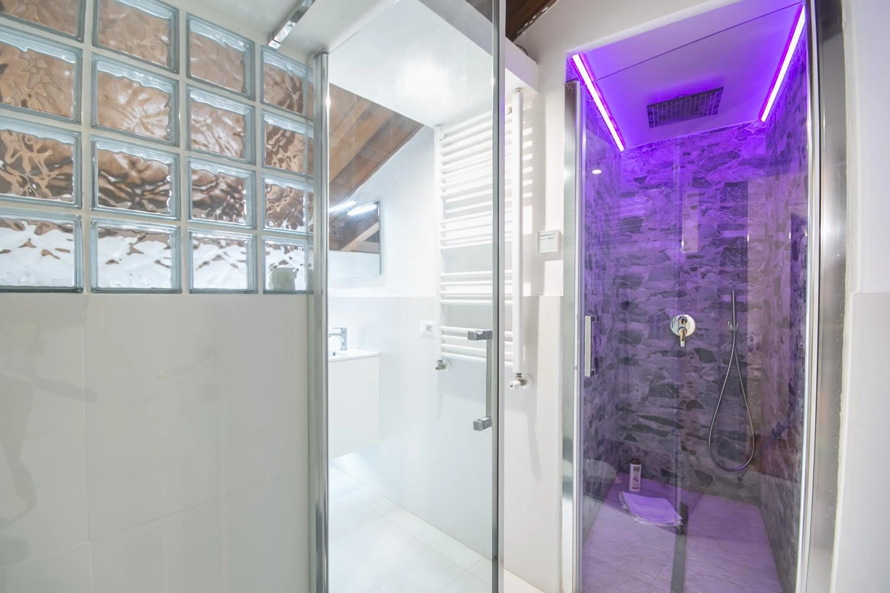 Bathroom in Penthouse in the heart of the city center