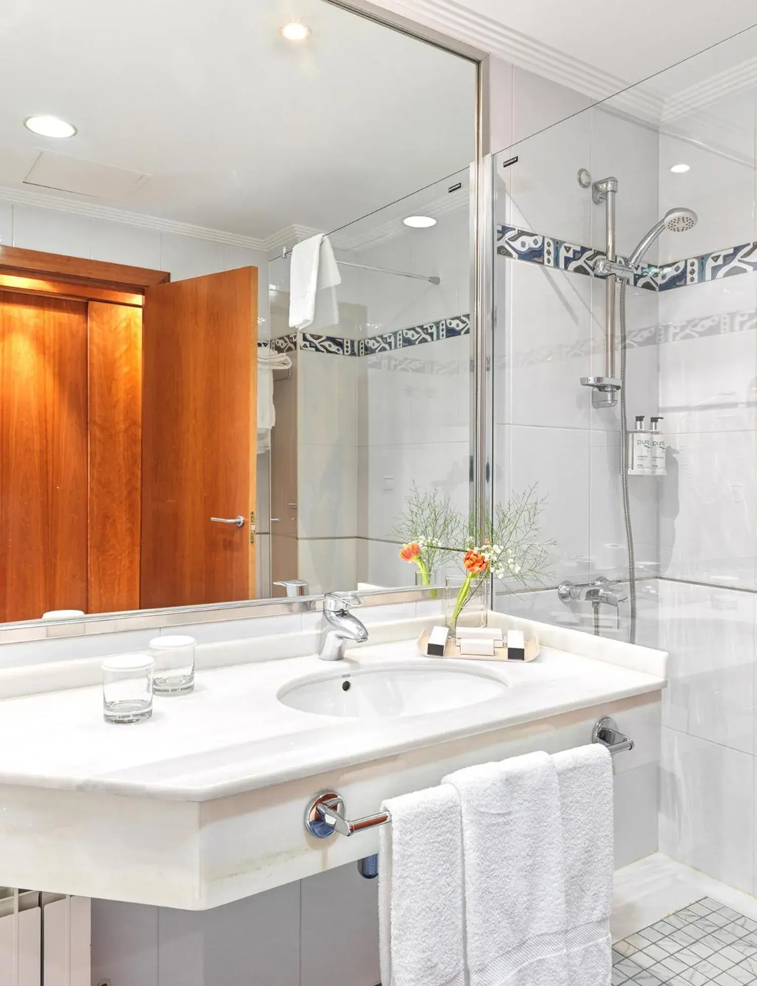 Standard Twin Room with Spa Access in Hotel Spa Galatea Standard Twin Room with Spa Access in Hotel Spa Galatea