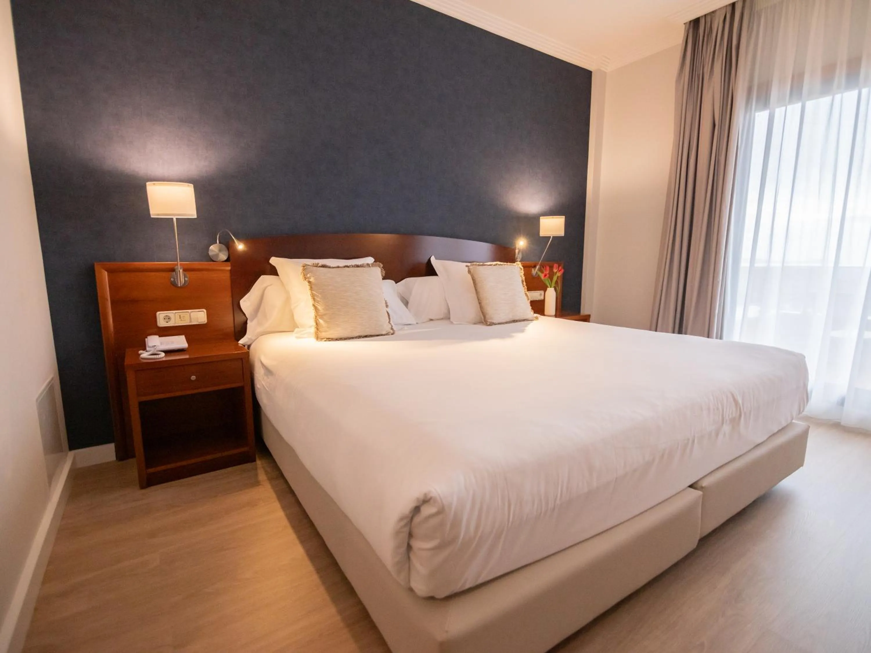 Property building, Bed in Hotel Spa Galatea