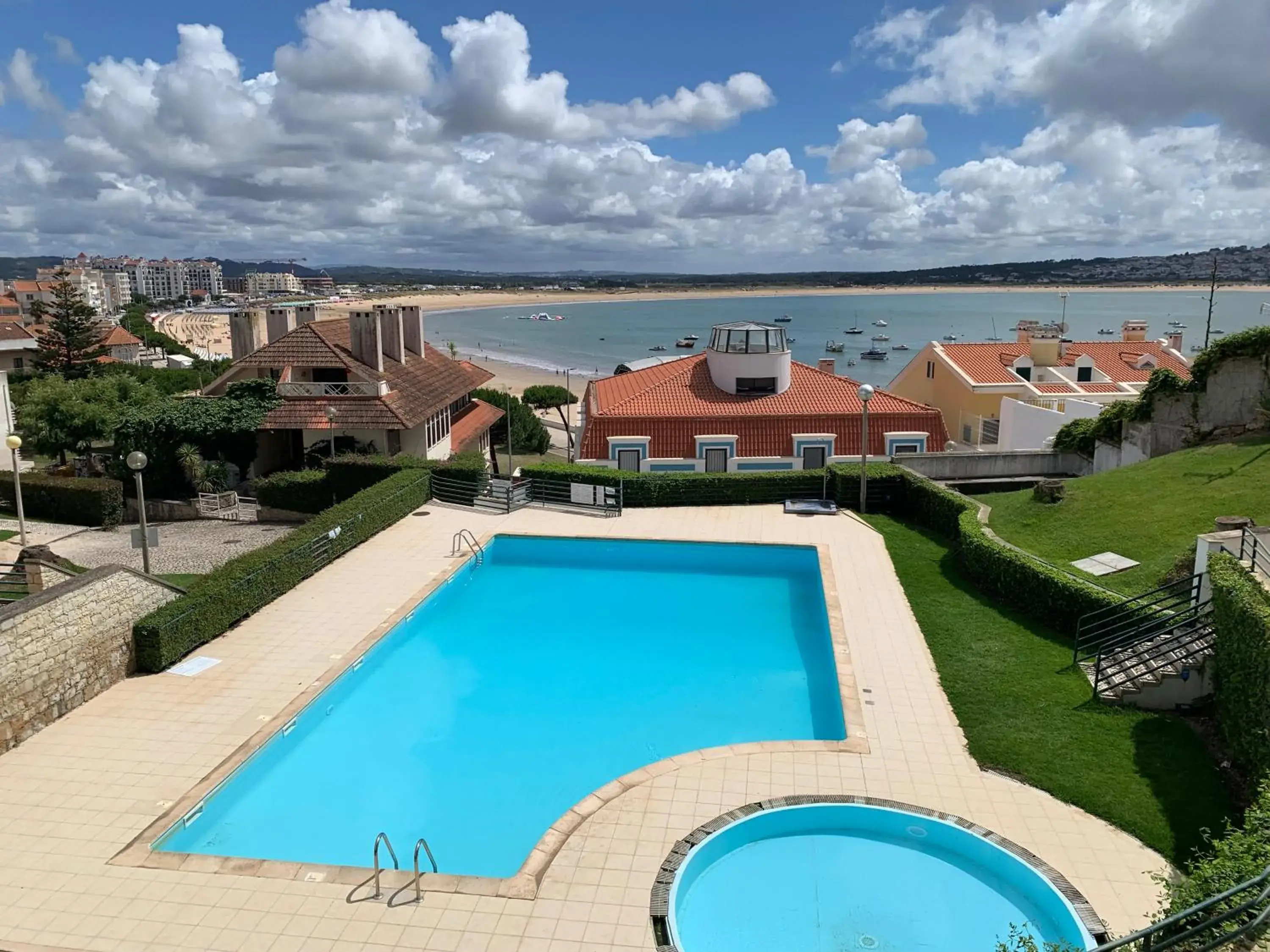 Casa na onda Sonho da Baia-Amazing sea view Casa na onda Sonho da Baia-Amazing sea view