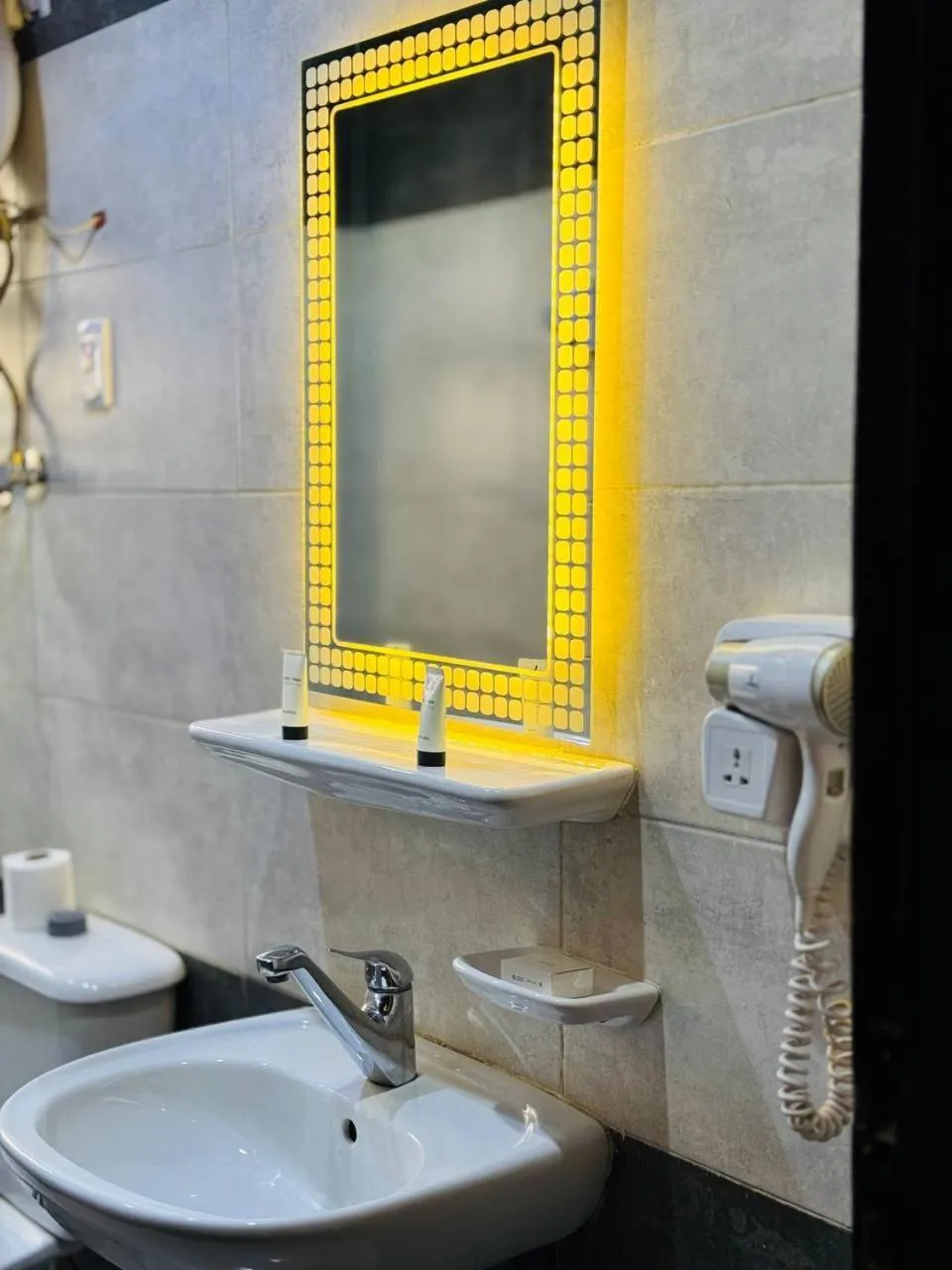 Bathroom in Hur Pyramids Inn