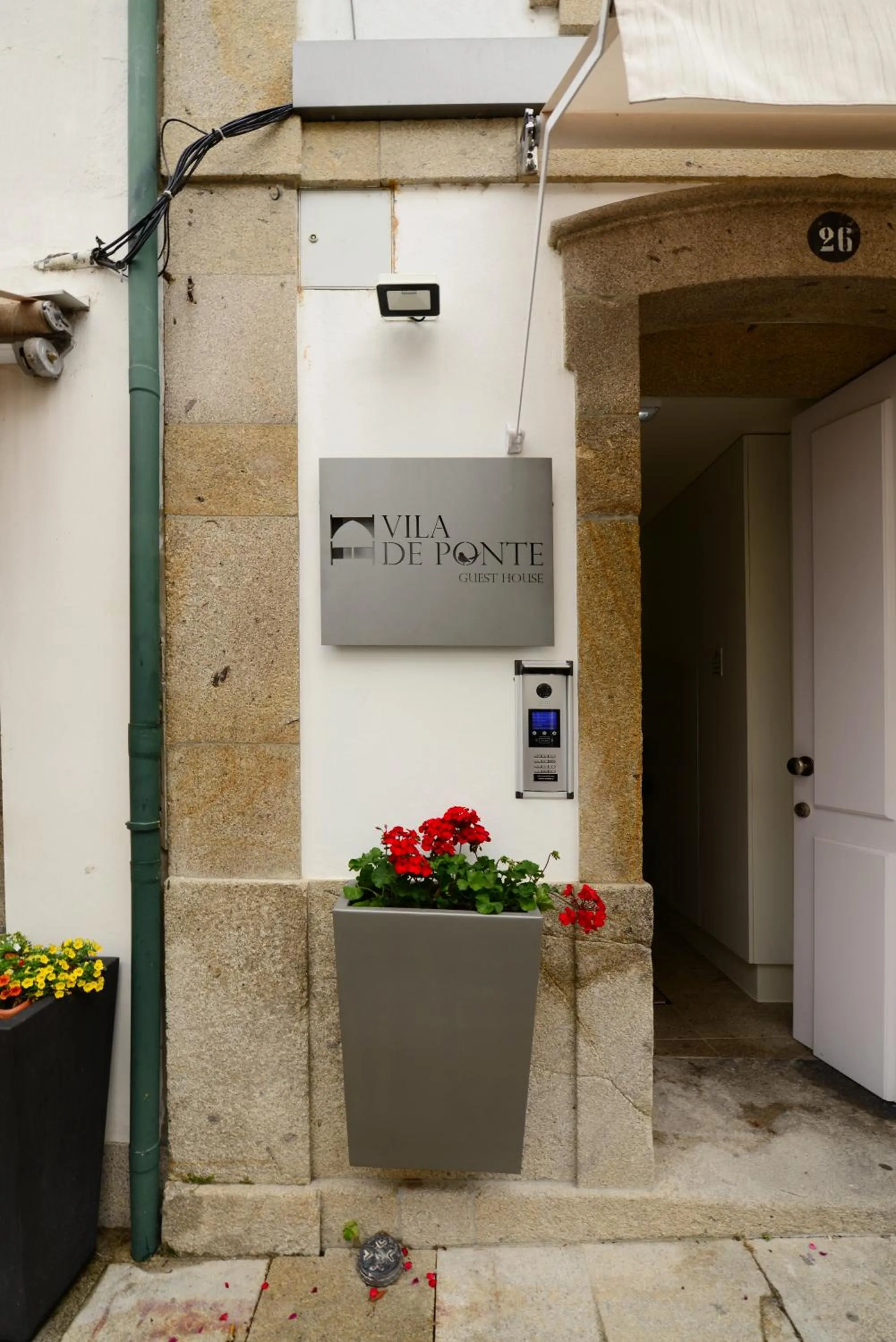 VILA DE PONTE GUEST HOUSE