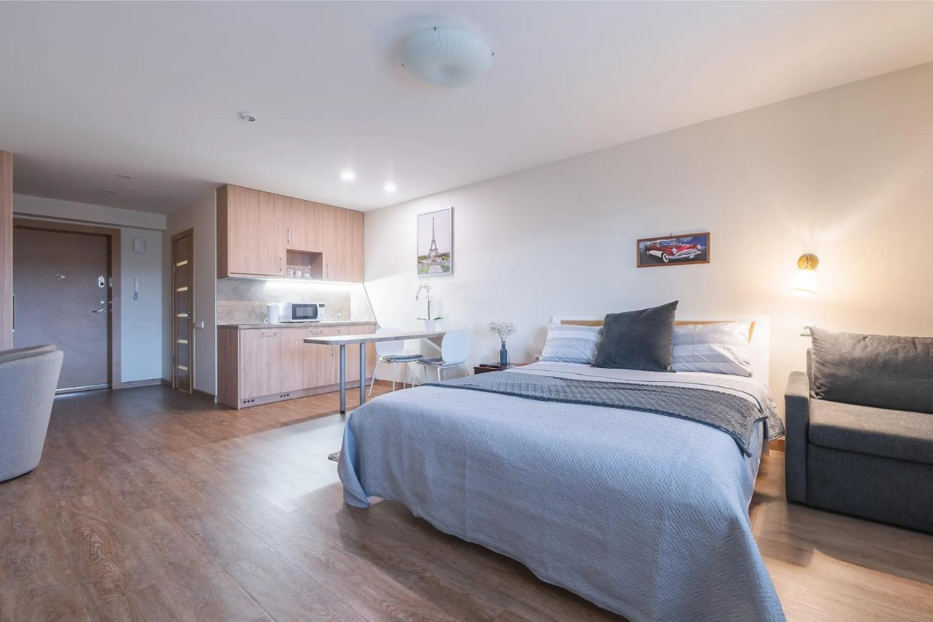 Bed in Gynėjų Self Check-in Apartments - Lollo Stay