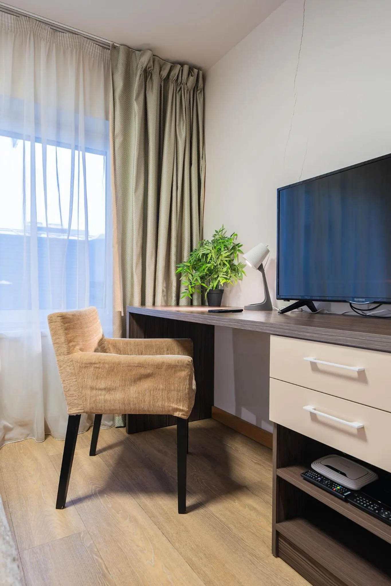 TV and multimedia in Gynėjų Self Check-in Apartments - Lollo Stay