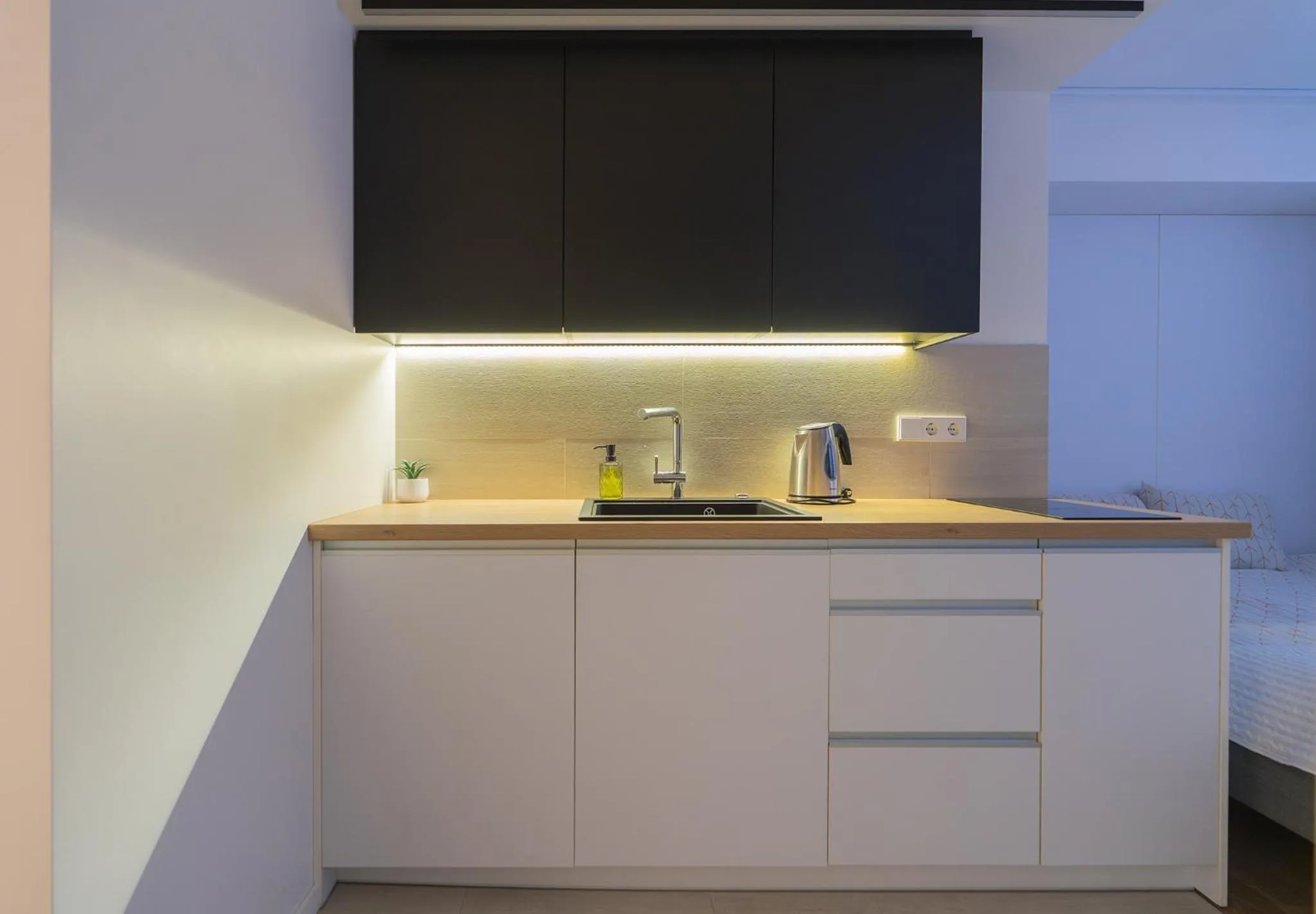 Kitchen or kitchenette in Gynėjų Self Check-in Apartments - Lollo Stay