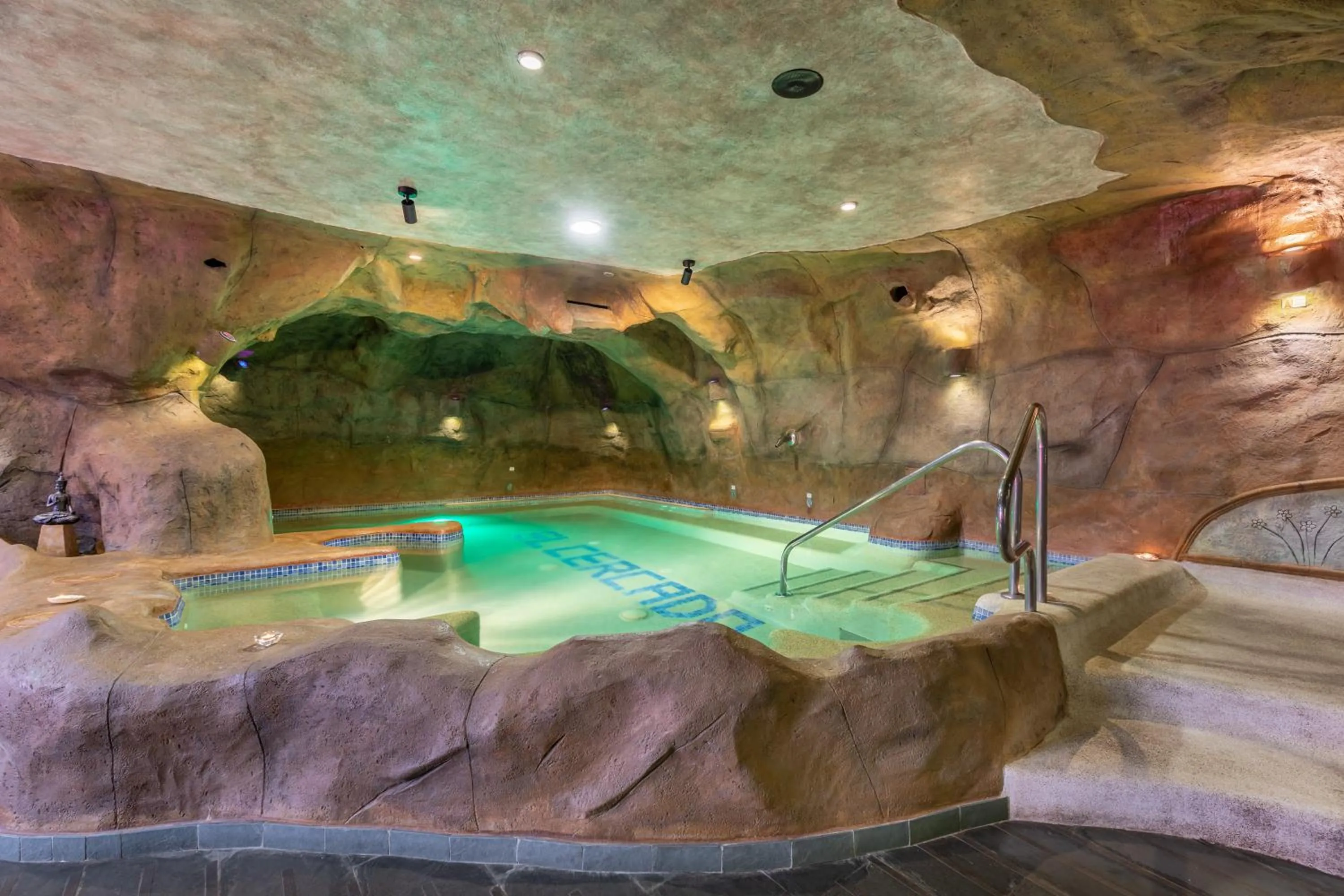 Spa and wellness centre/facilities in Turismo Rural & SPA El Cercado