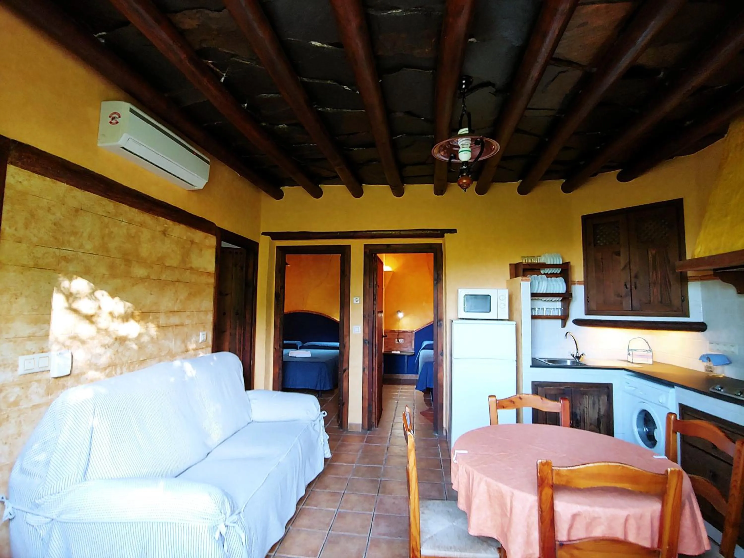 Living room, Bed in Turismo Rural & SPA El Cercado