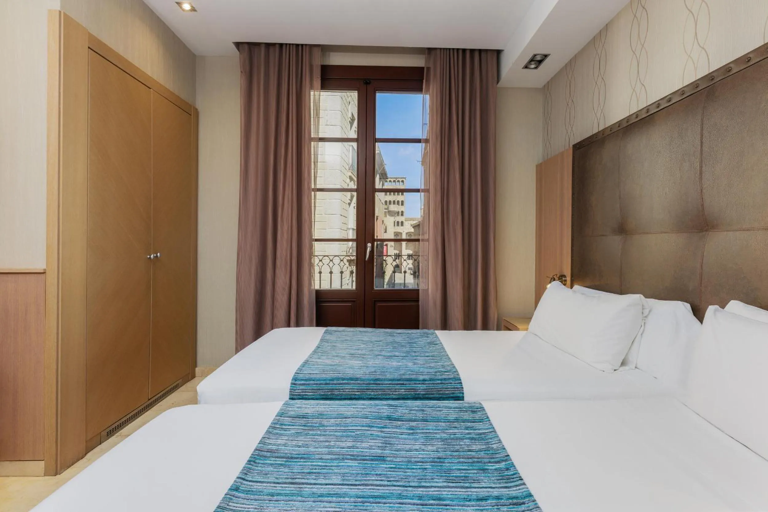 Bedroom, Bed in Hotel Gótico