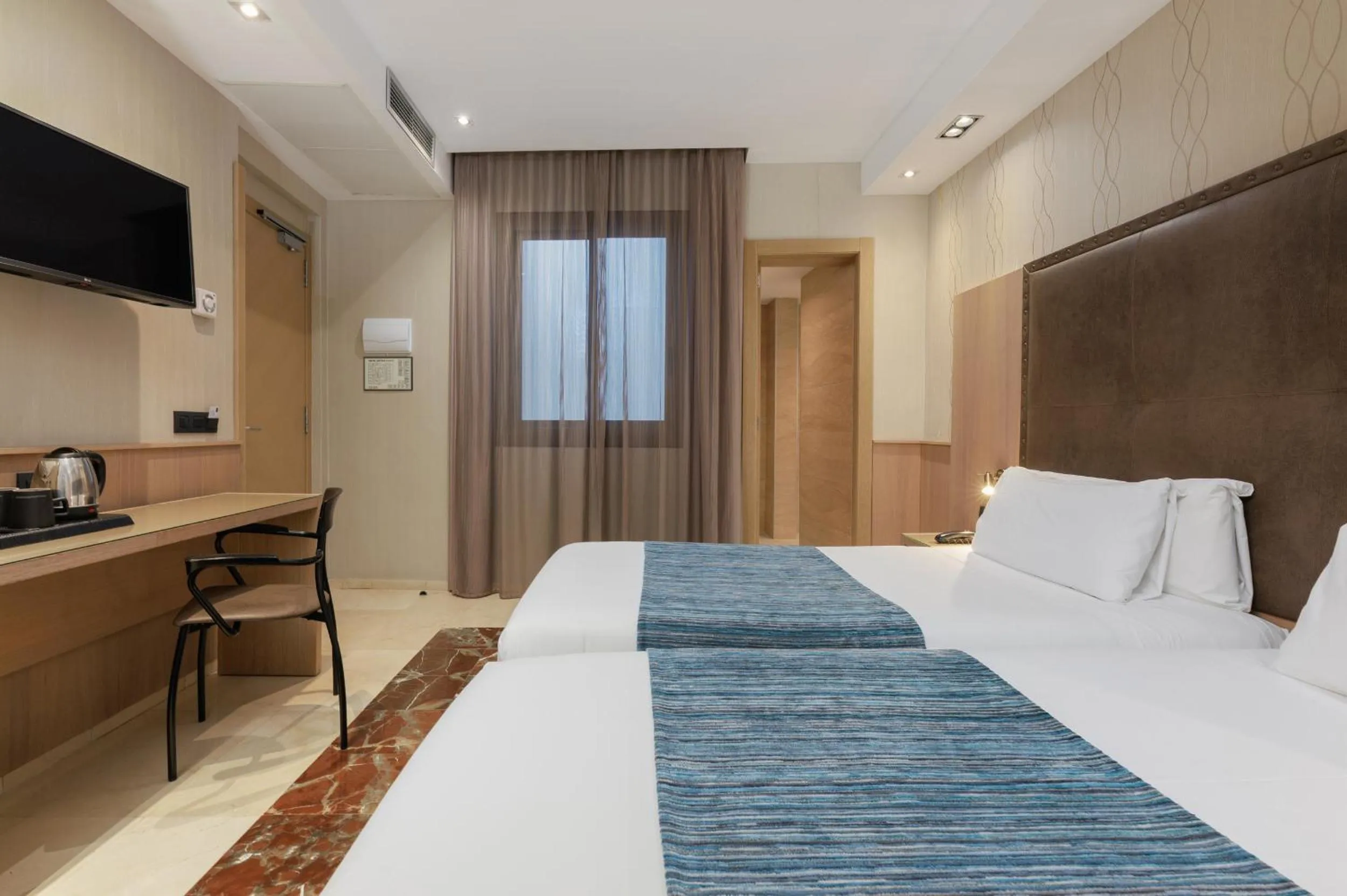 Bedroom, Bed in Hotel Gótico