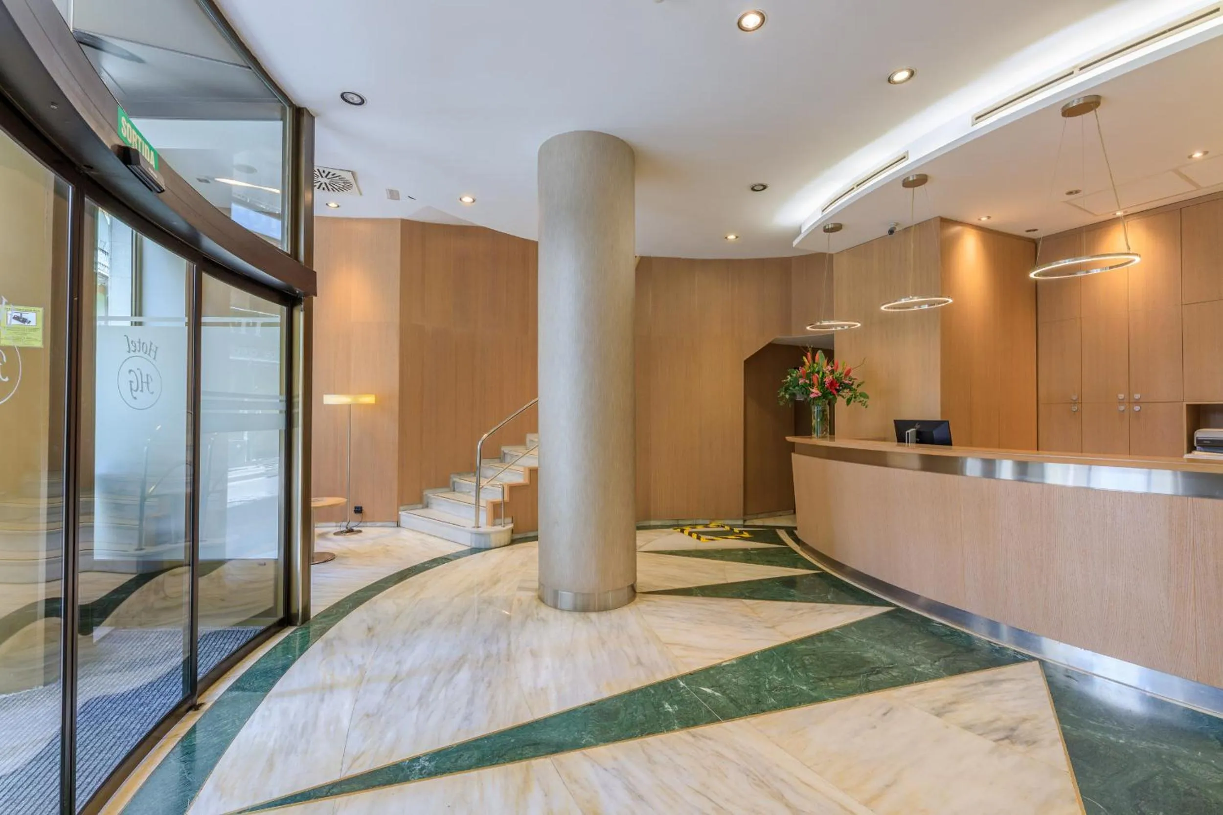 On-site shops in Hotel Gótico