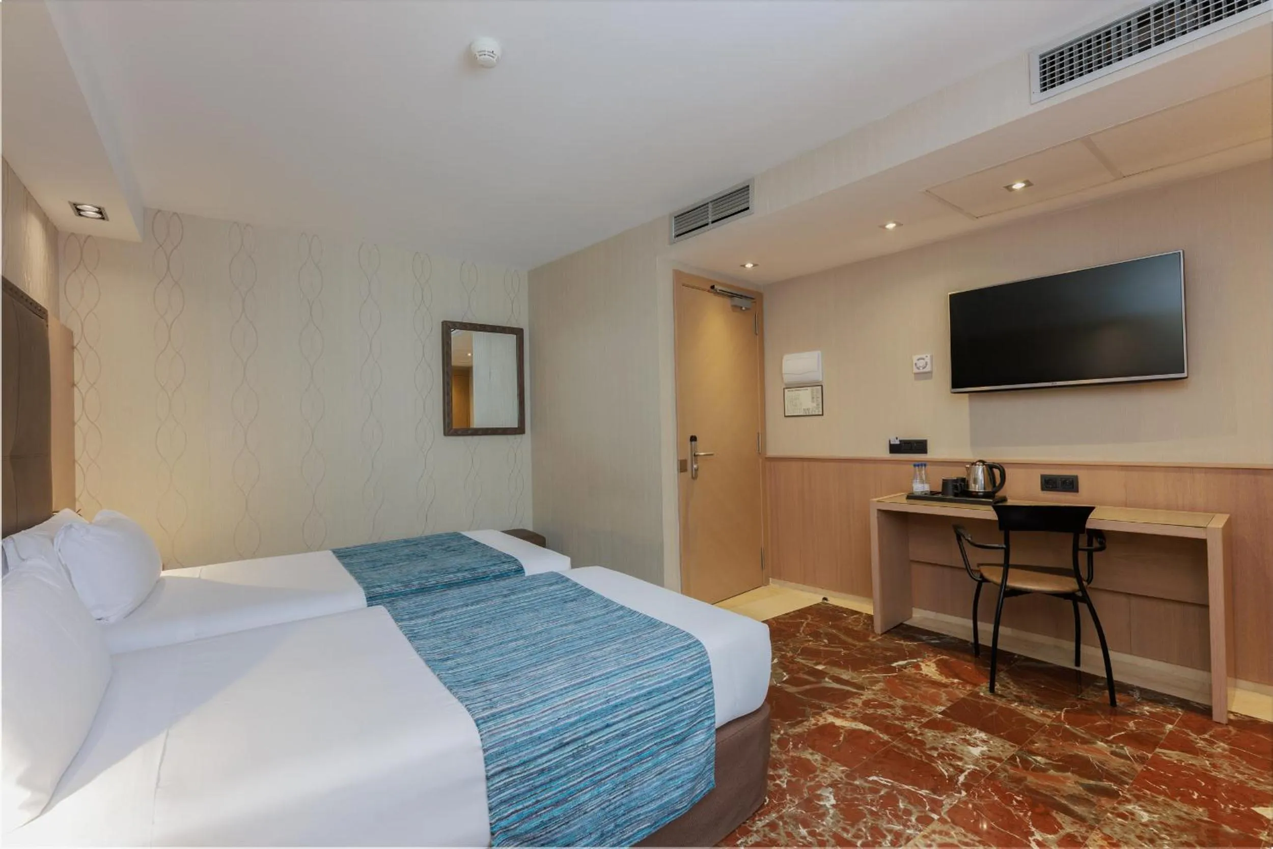 Bedroom, Bed in Hotel Gótico