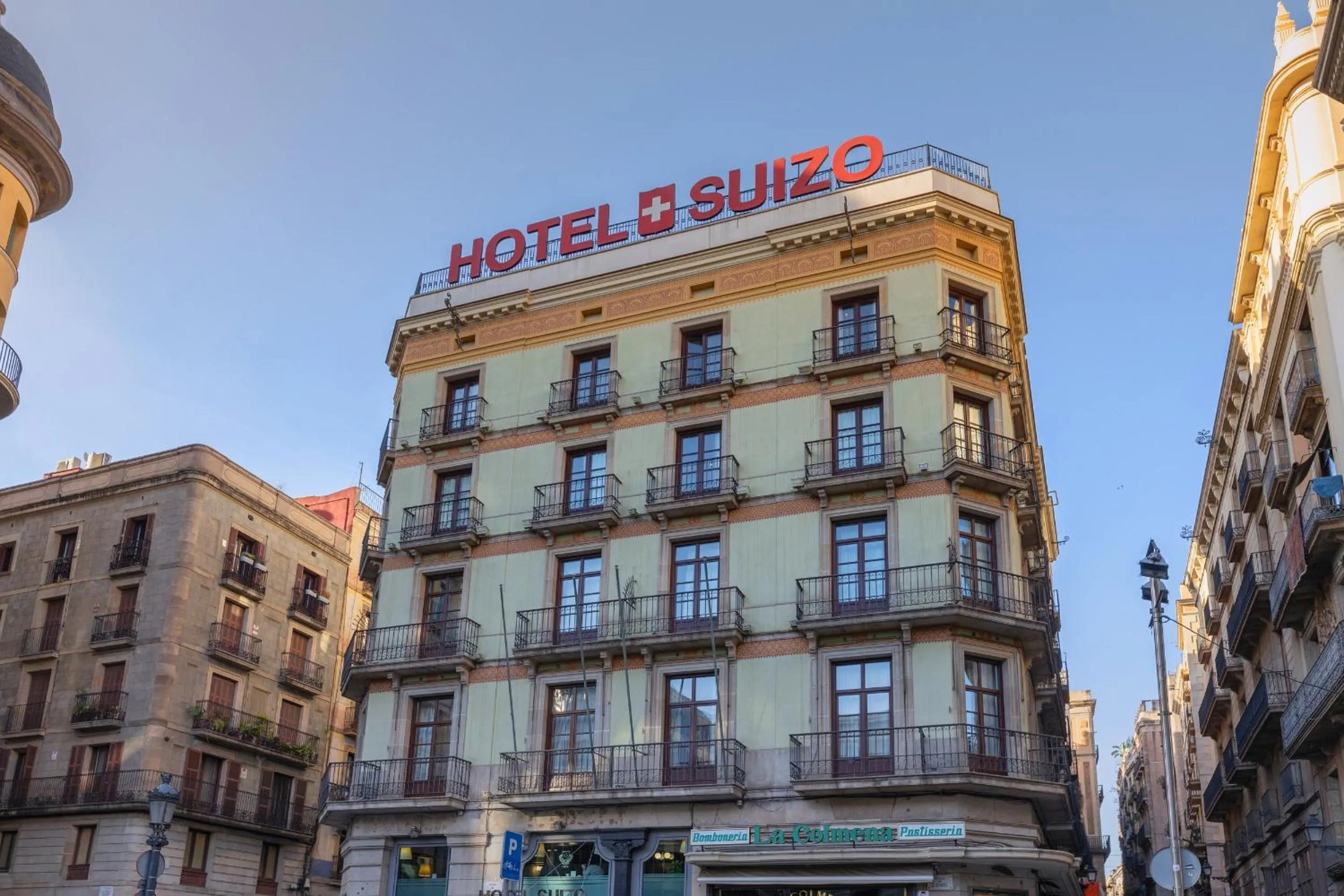 Property building in Hotel Suizo