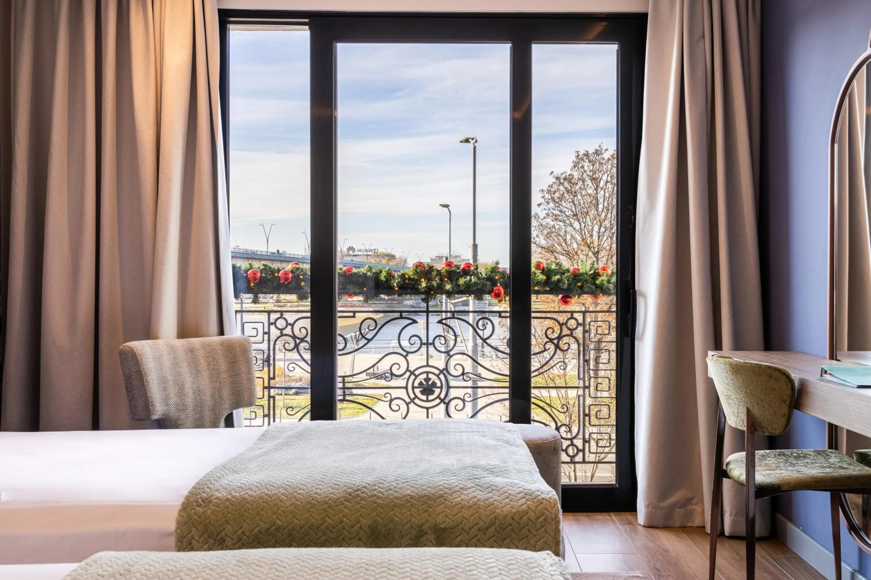 View (from property/room), Bed in Calisi Hotel