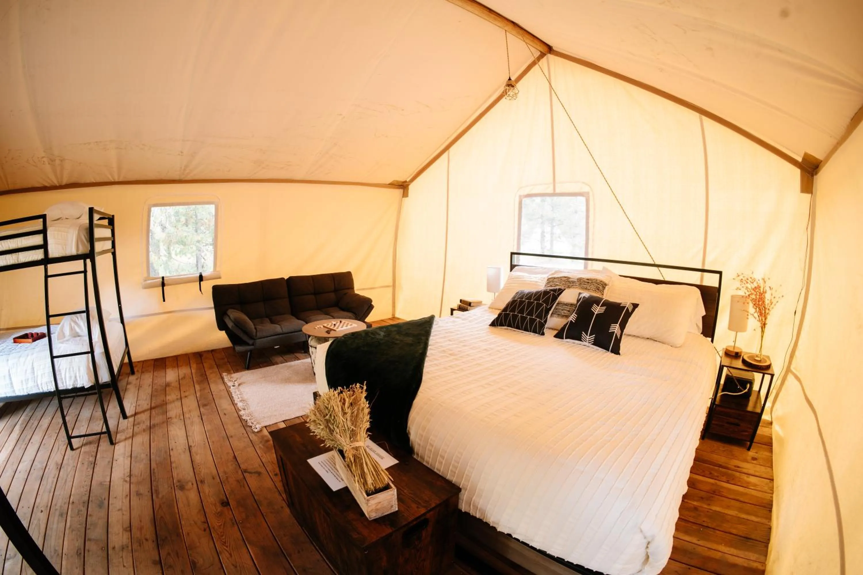 Bed in Starlight Retreat Yellowstone