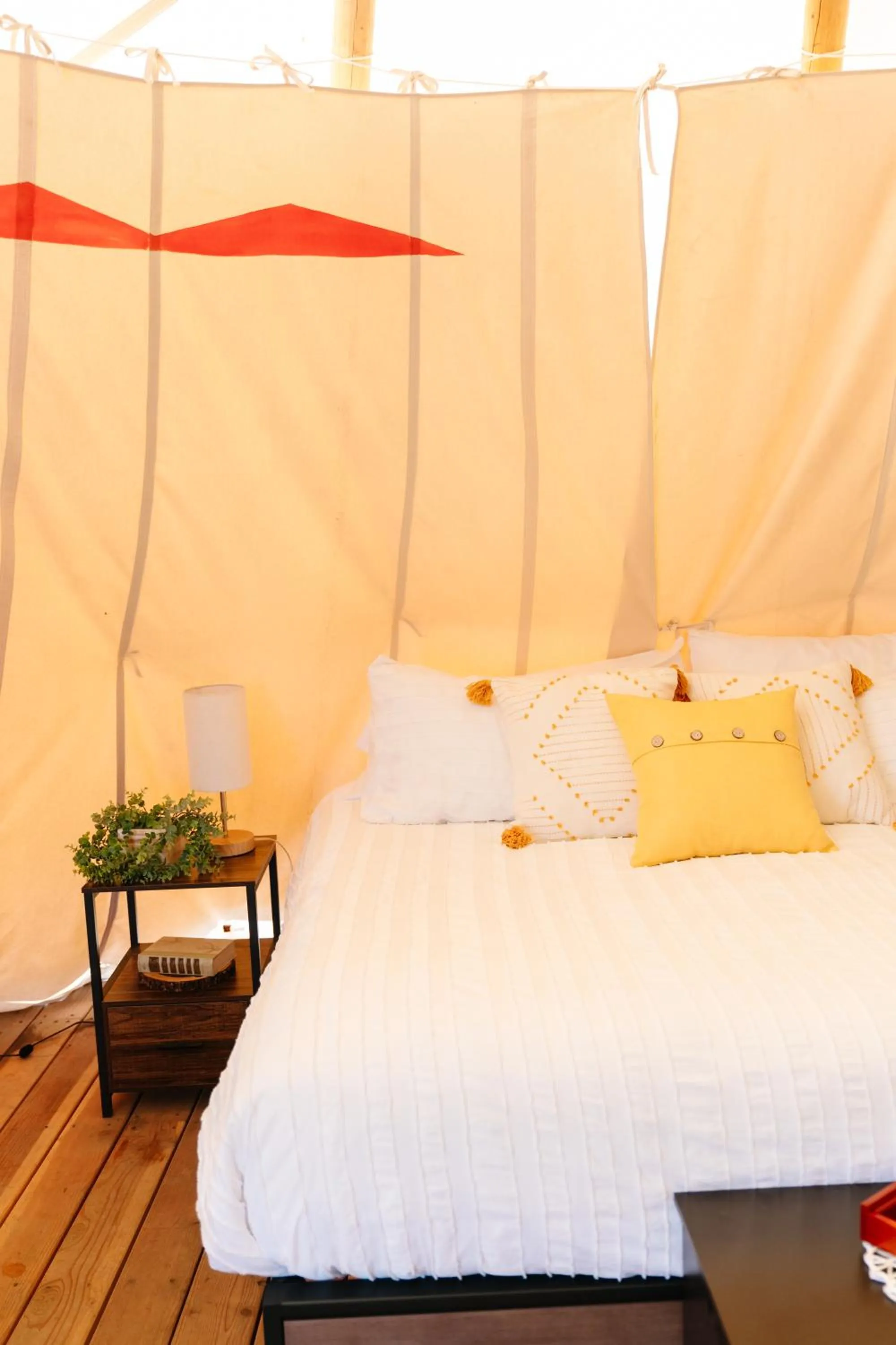 Bed in Starlight Retreat Yellowstone