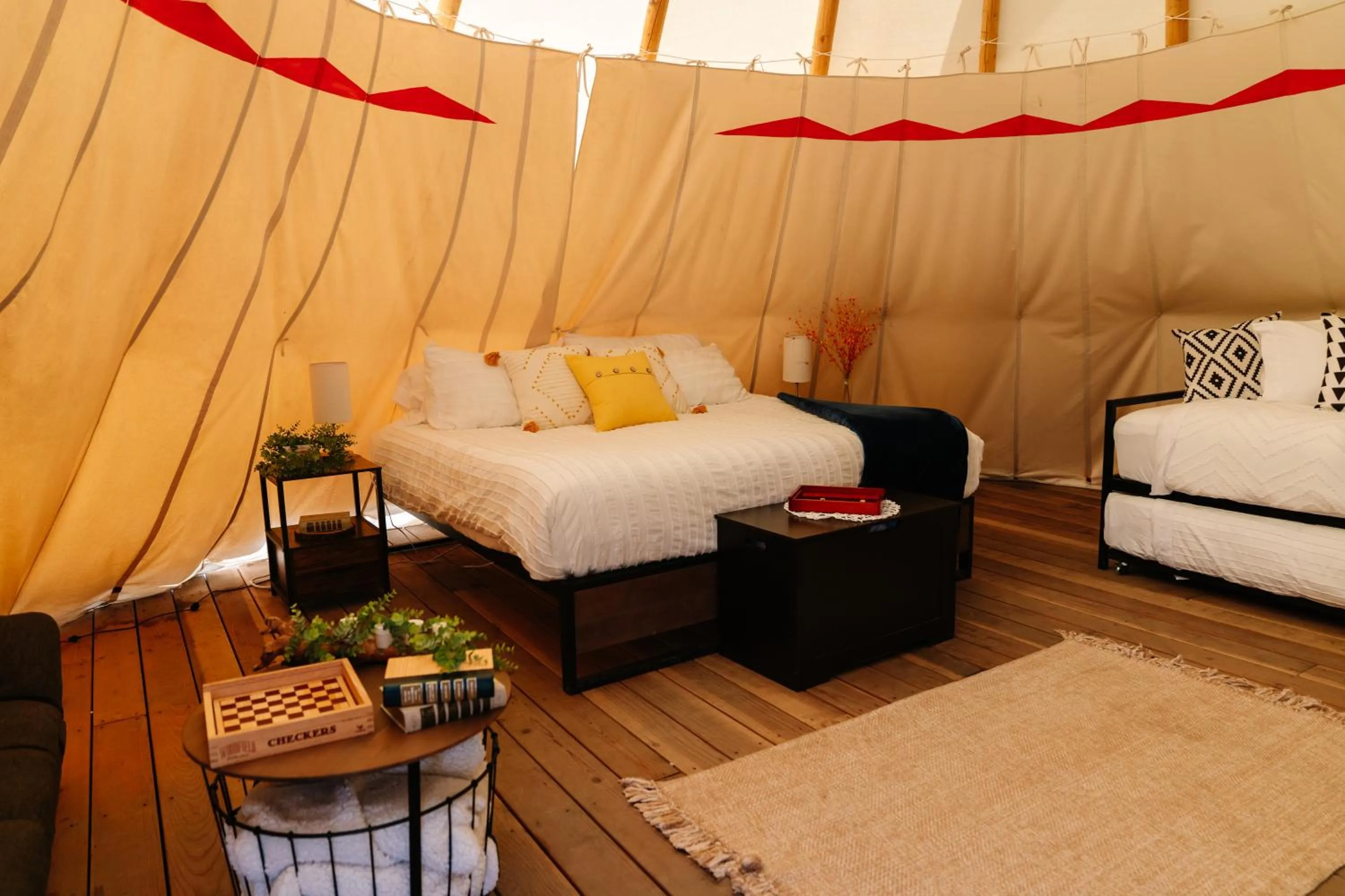 Bed in Starlight Retreat Yellowstone