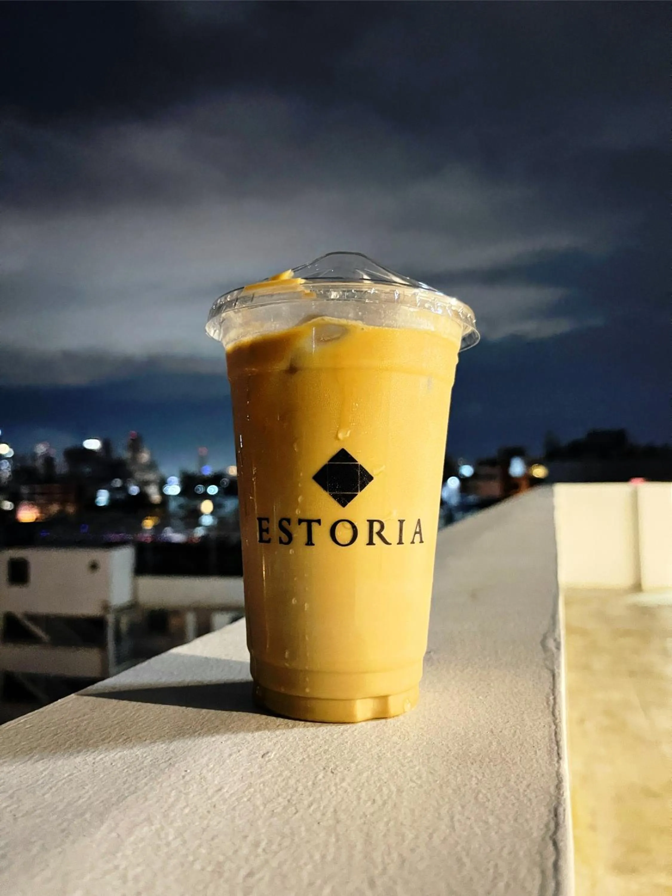 Restaurant/places to eat in Airo Suites Makati