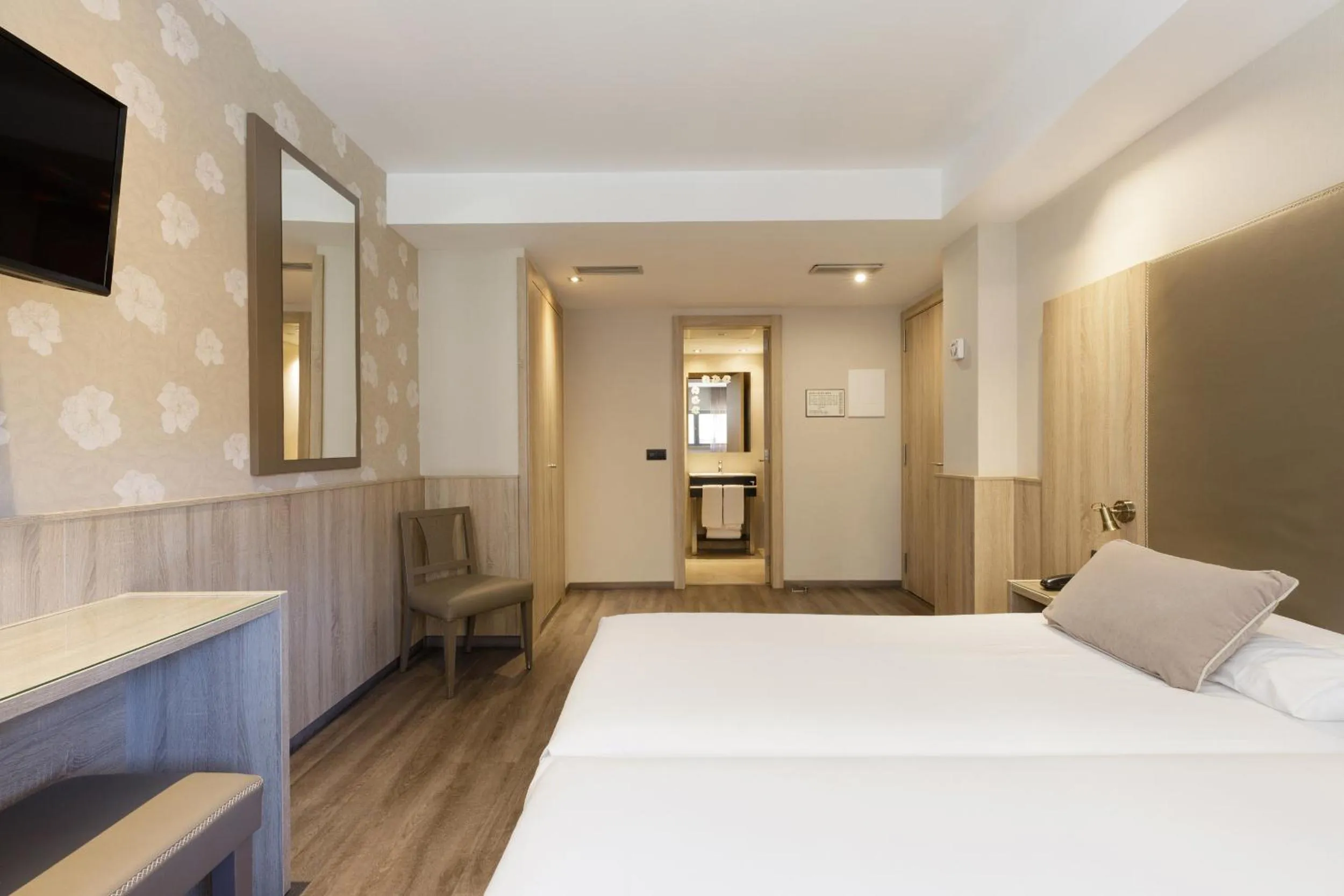 Bedroom, Bed in Hotel Civera