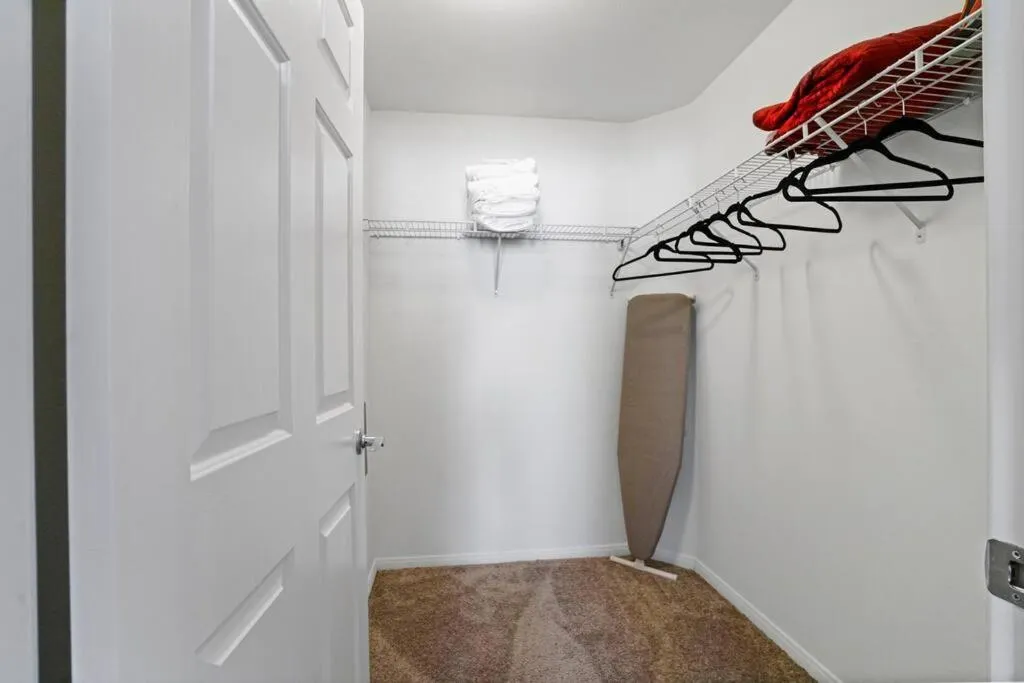 Luxury 2BR/2BA!5Min to Disney! Angelstadium! HondaCenter.