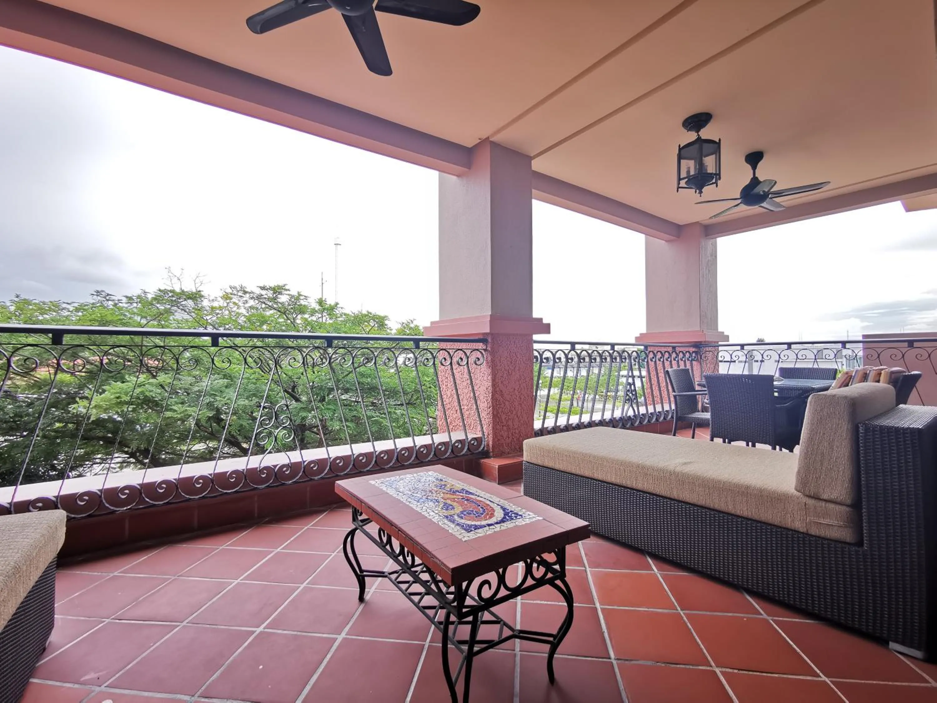 Casa del Rio Residences