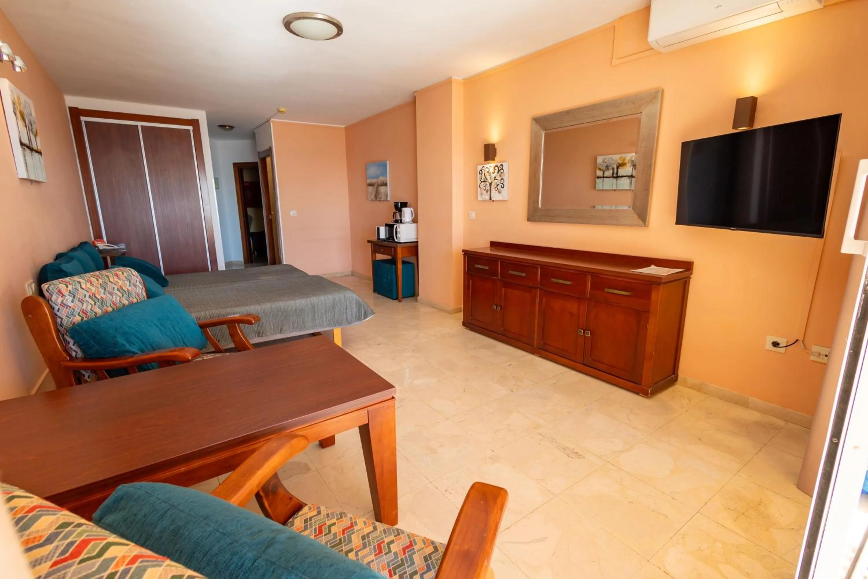 Apartamentos La Jabega