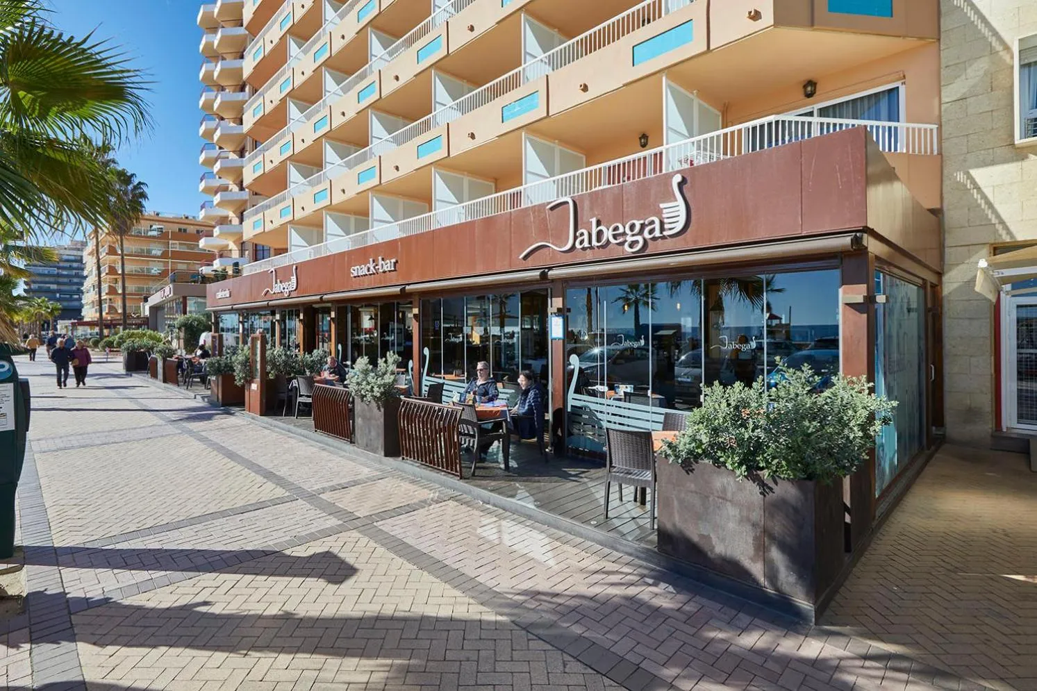 Restaurant/places to eat in Apartamentos La Jabega