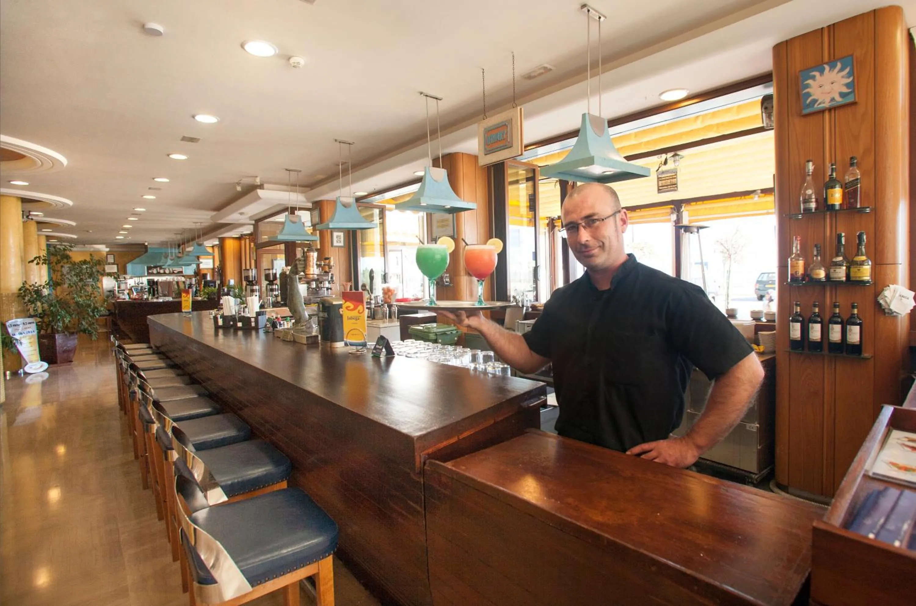 Lounge or bar in Apartamentos La Jabega