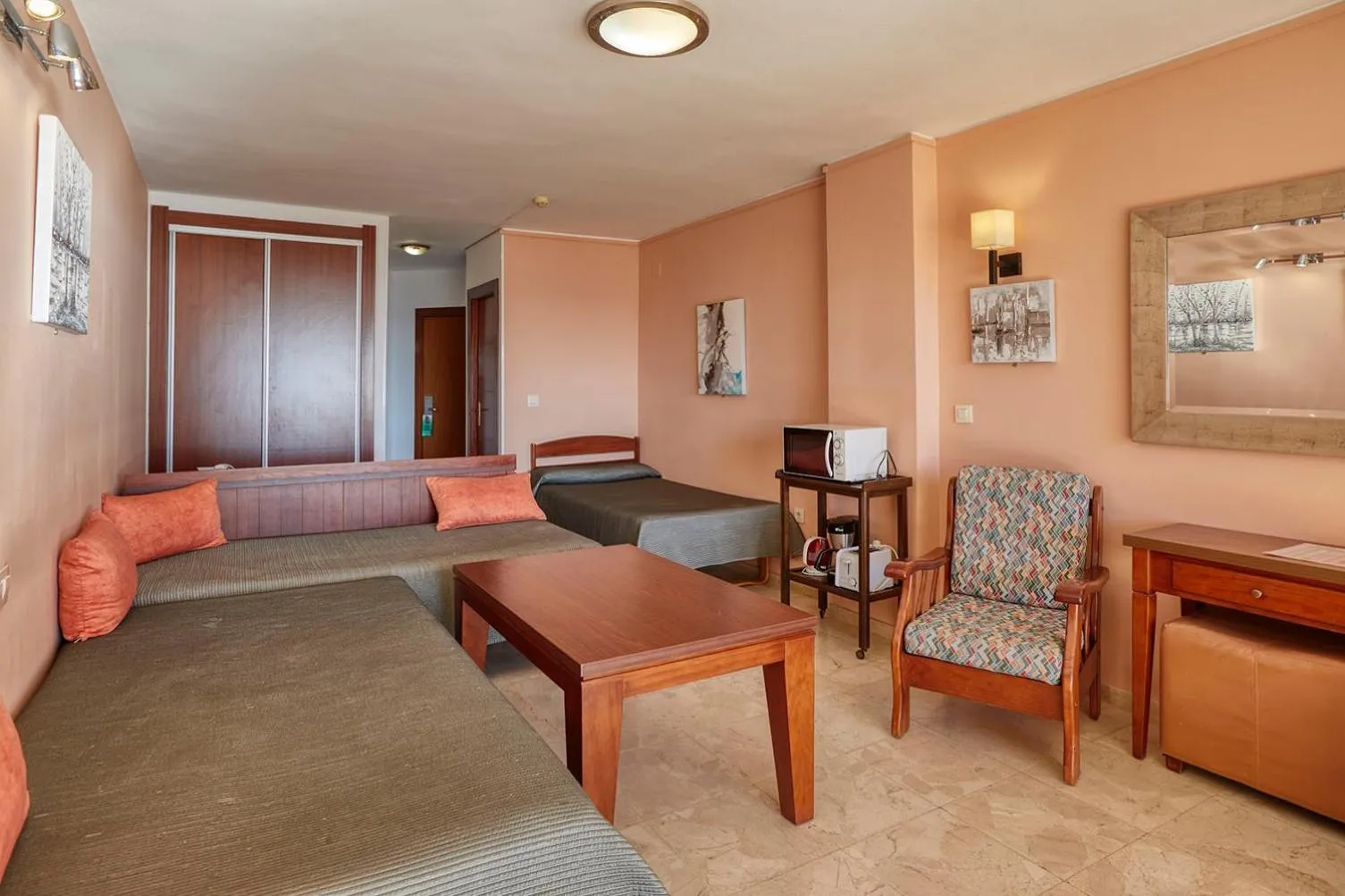 Apartamentos La Jabega