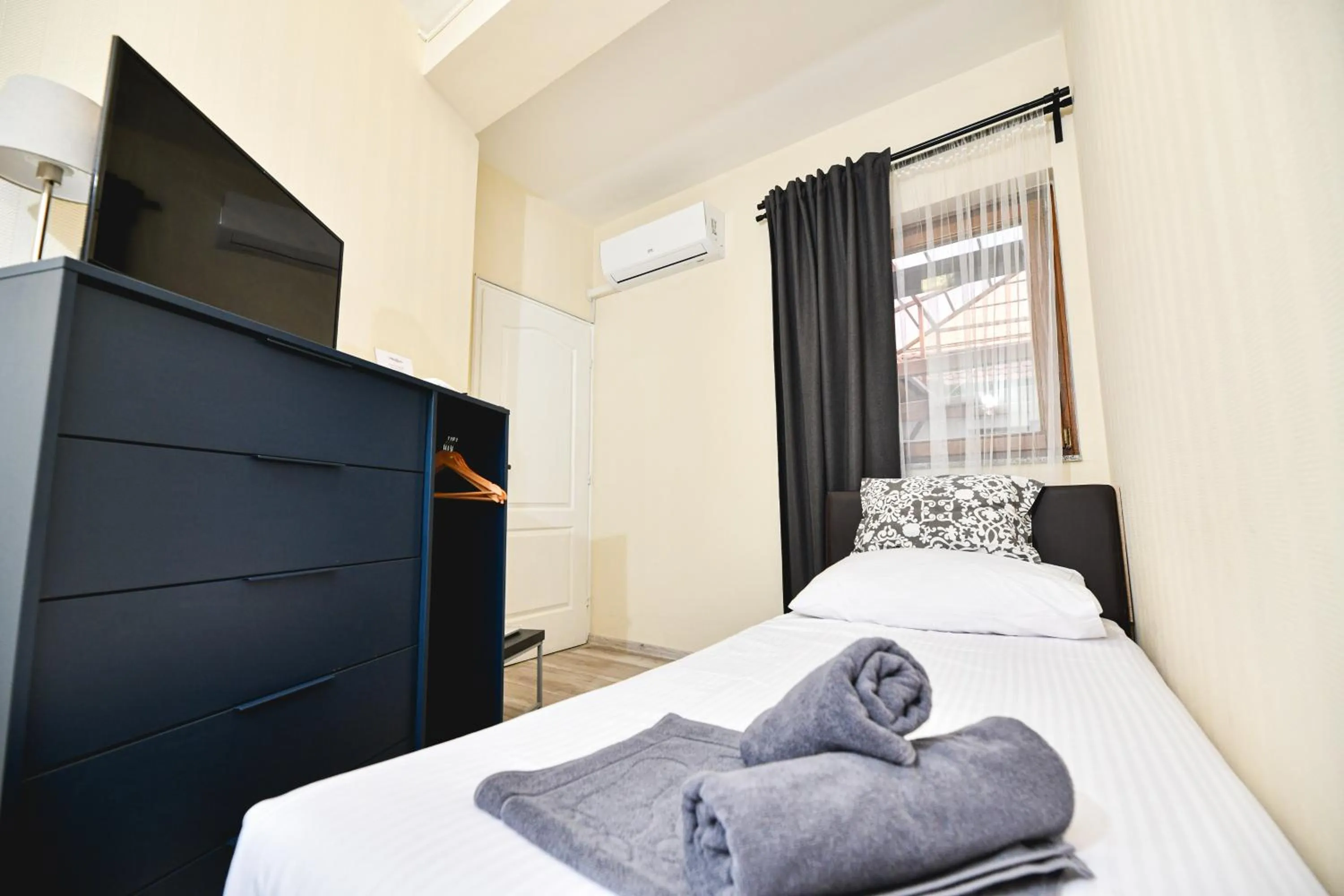 Bed in Végvári Hotel Eger