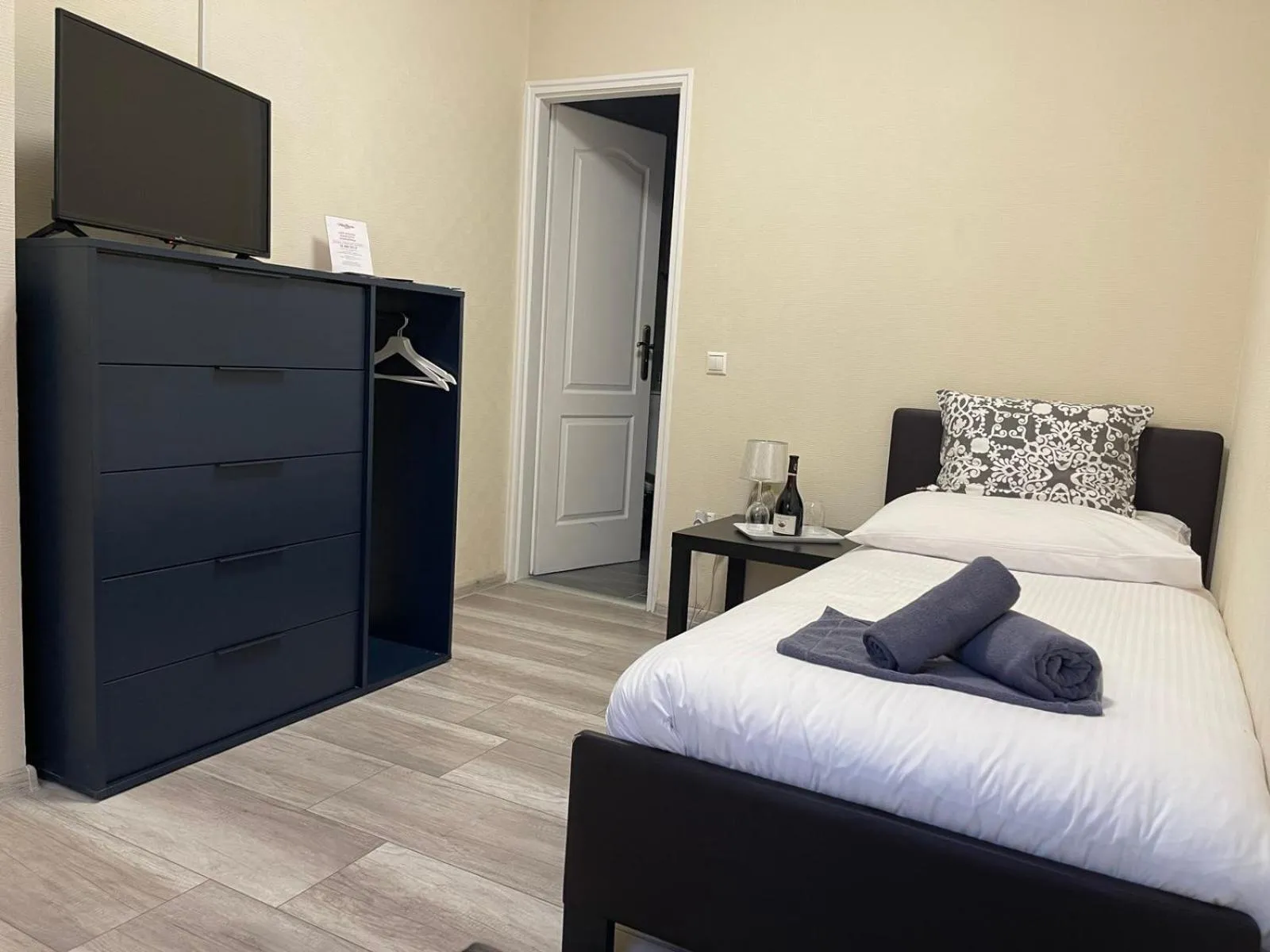 Bed in Végvári Hotel Eger