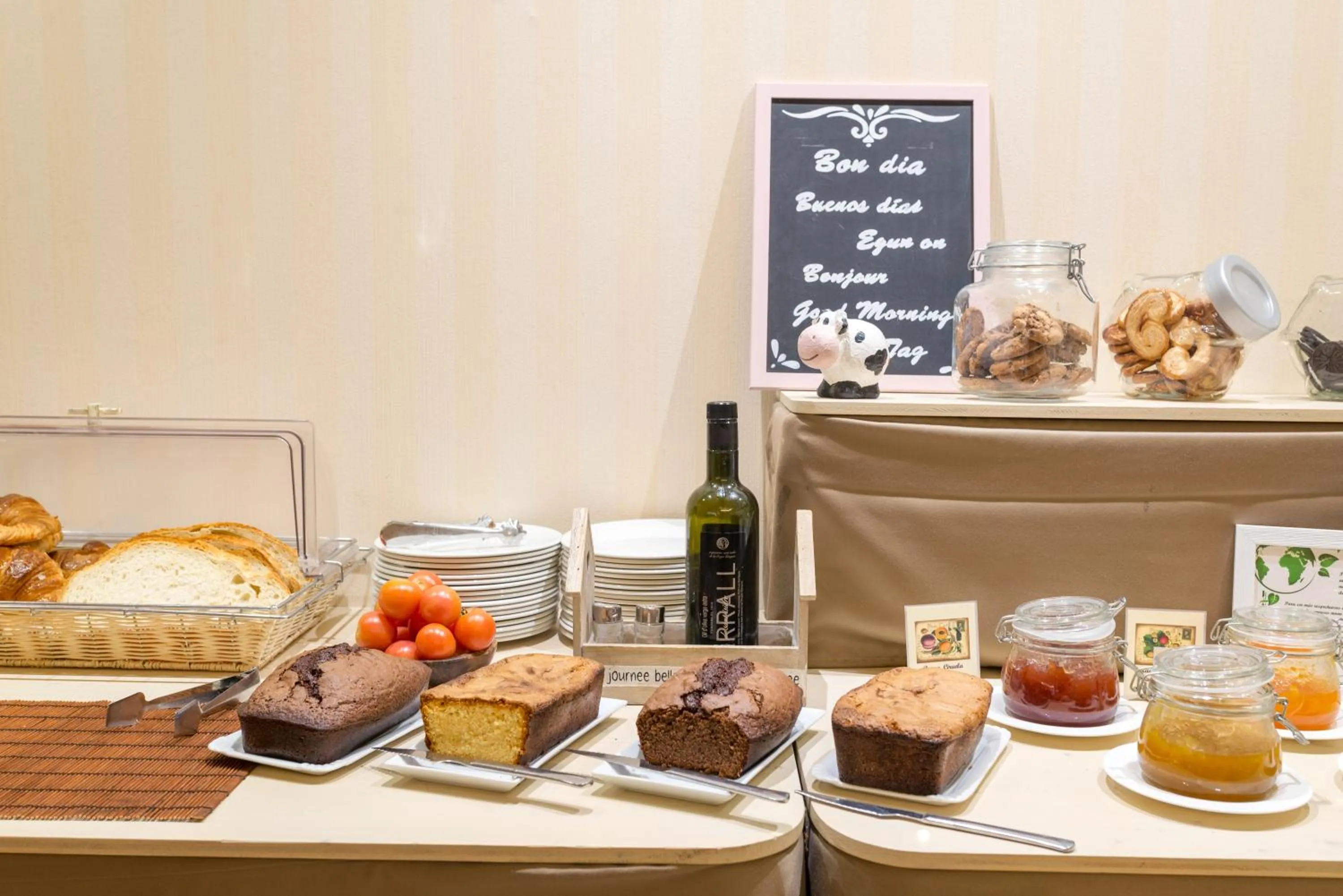 Food and drinks in Hotel Andria