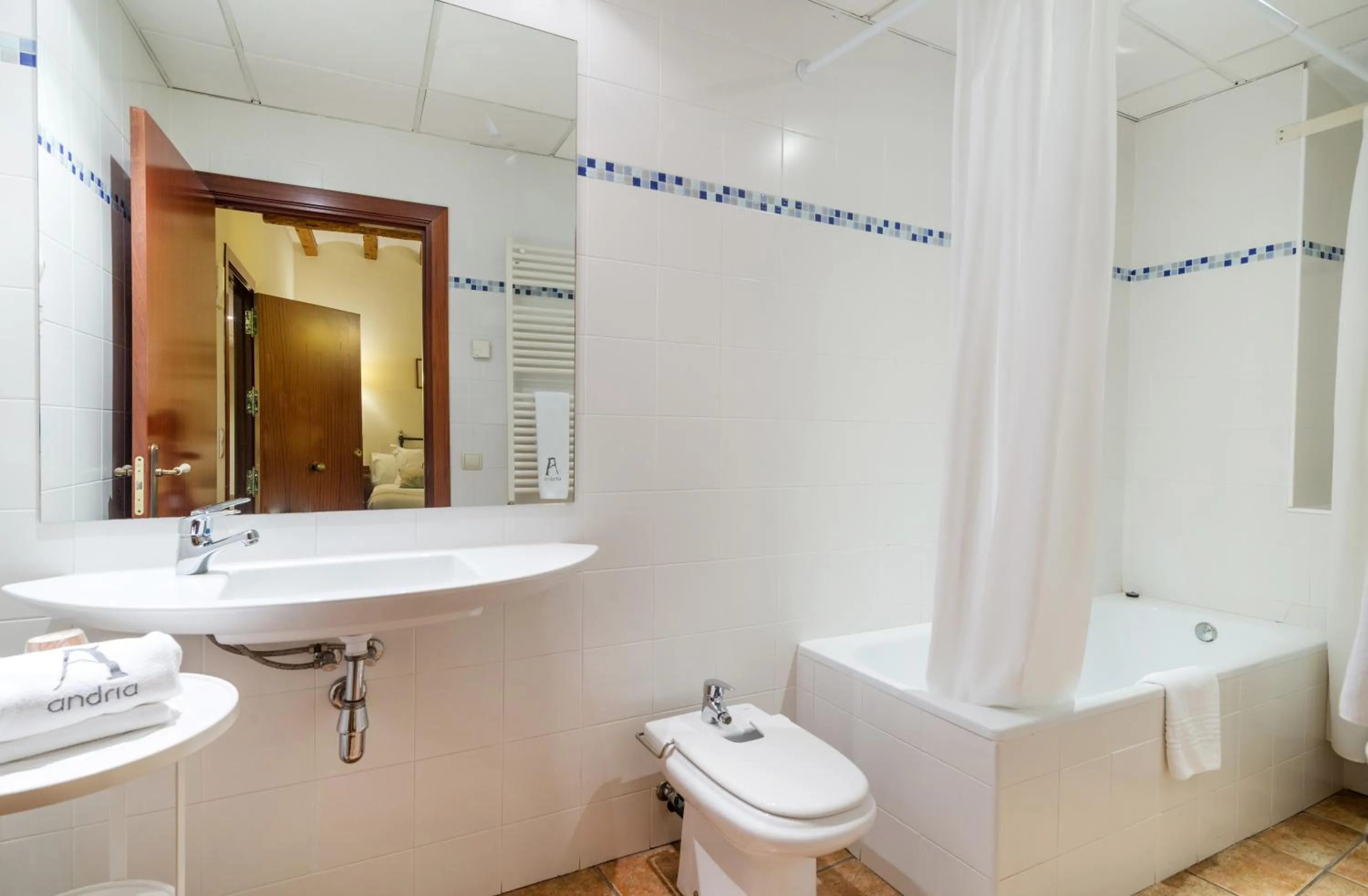 Bathroom in Hotel Andria